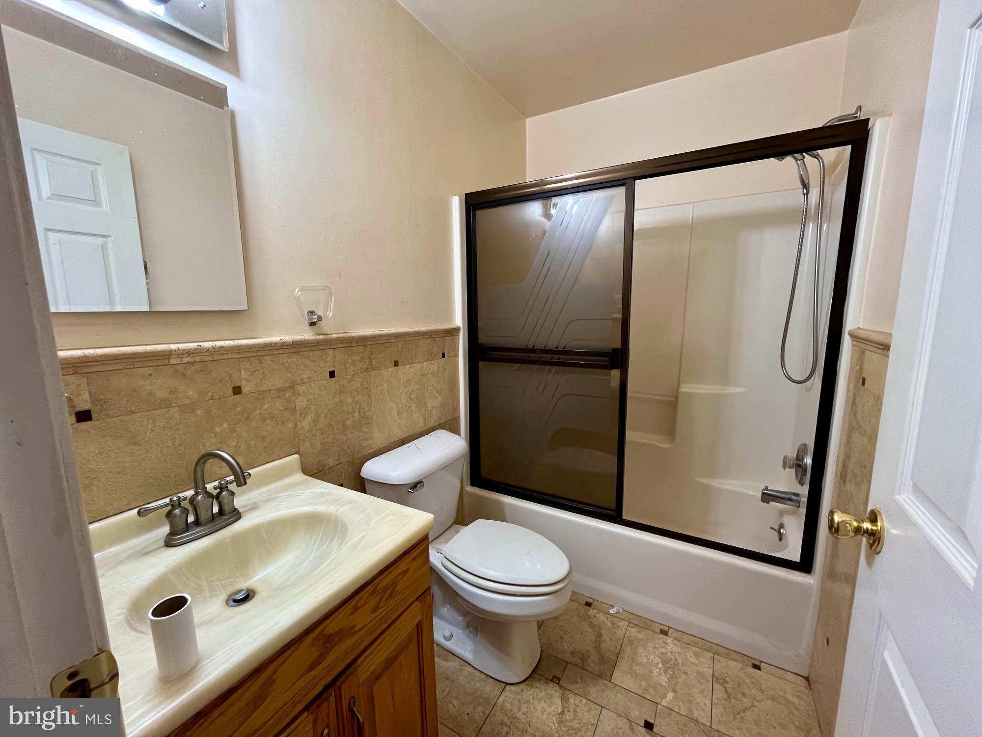 GLENVIEW - Residential