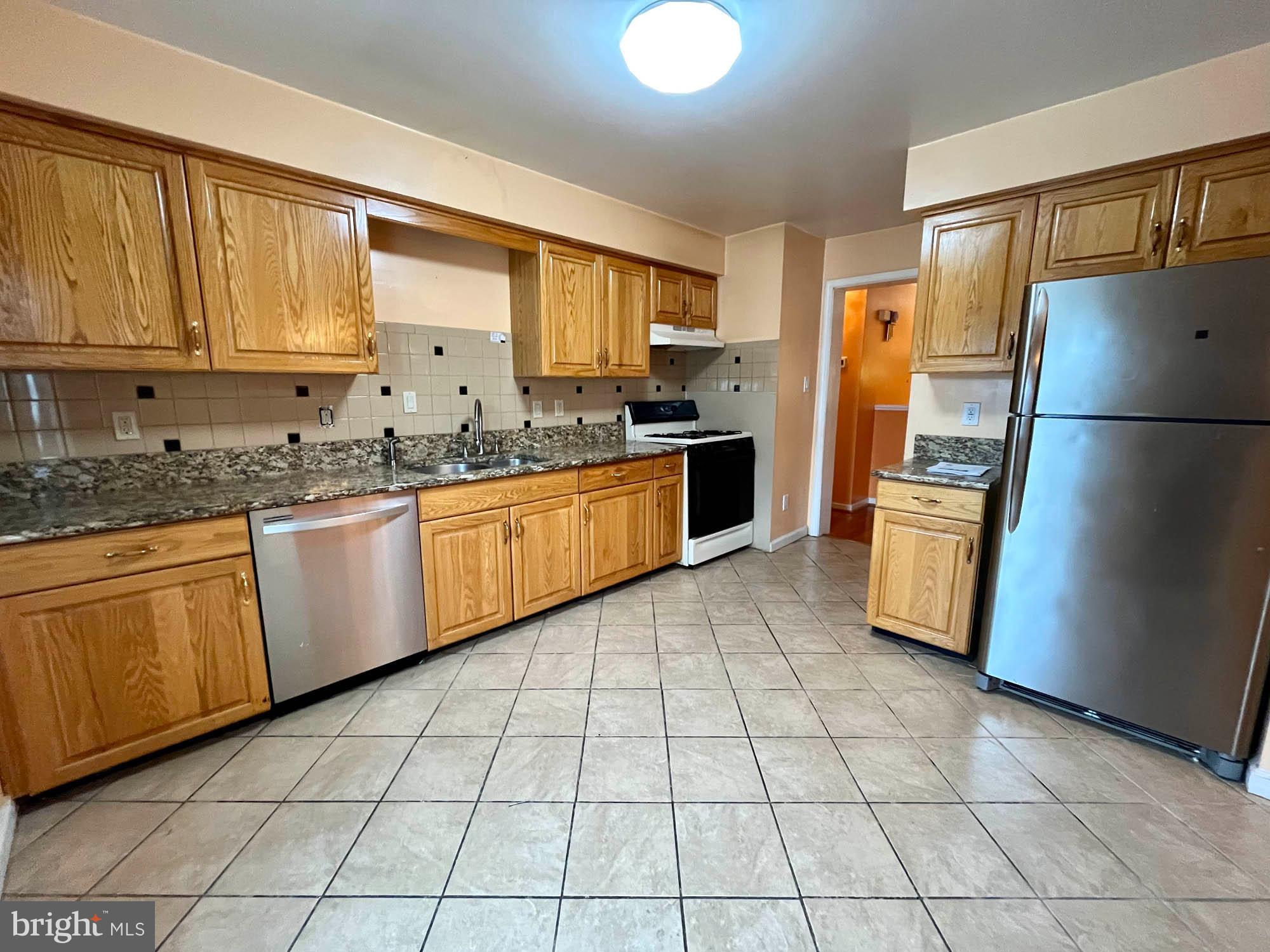 GLENVIEW - Residential