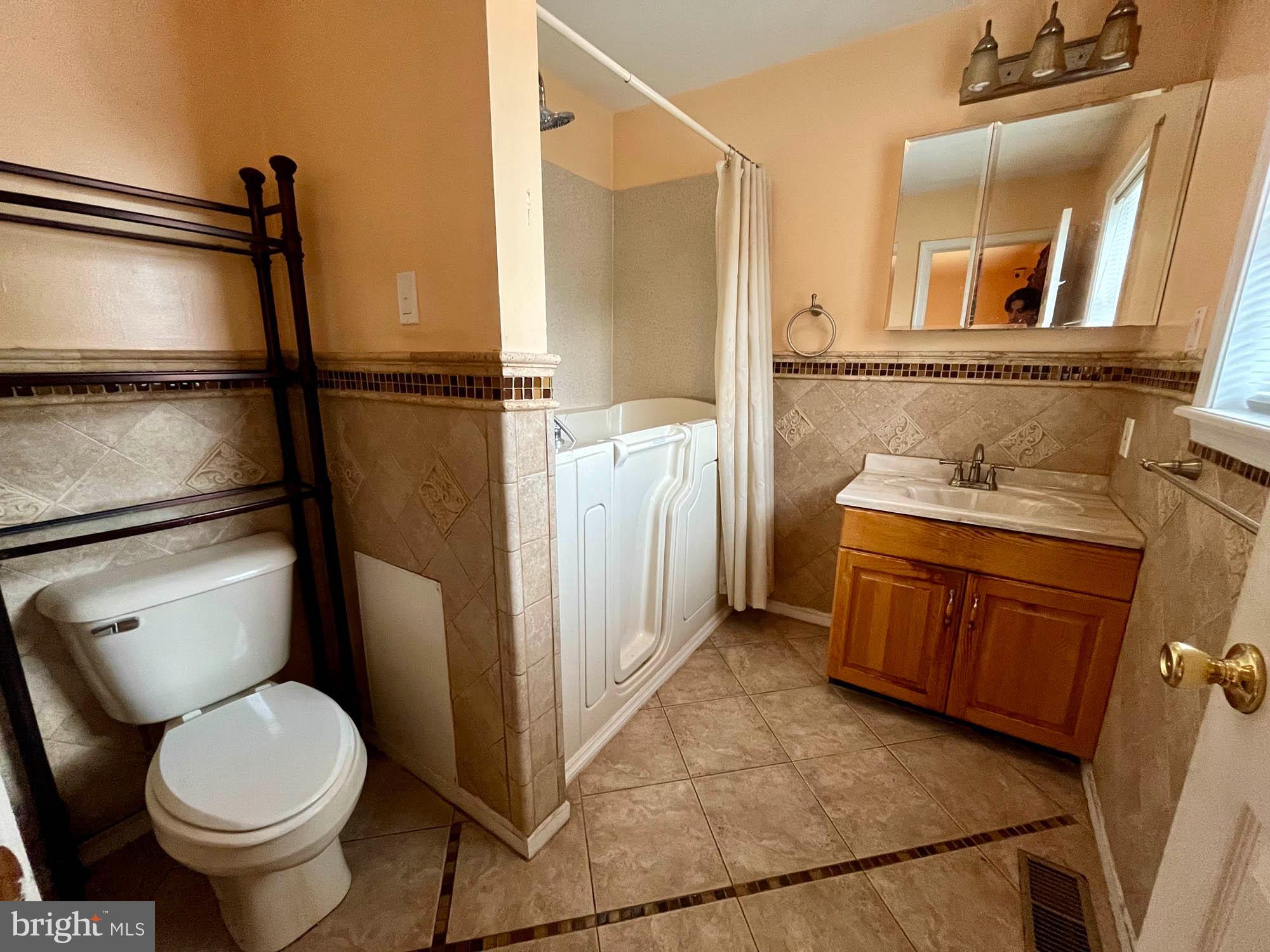 GLENVIEW - Residential