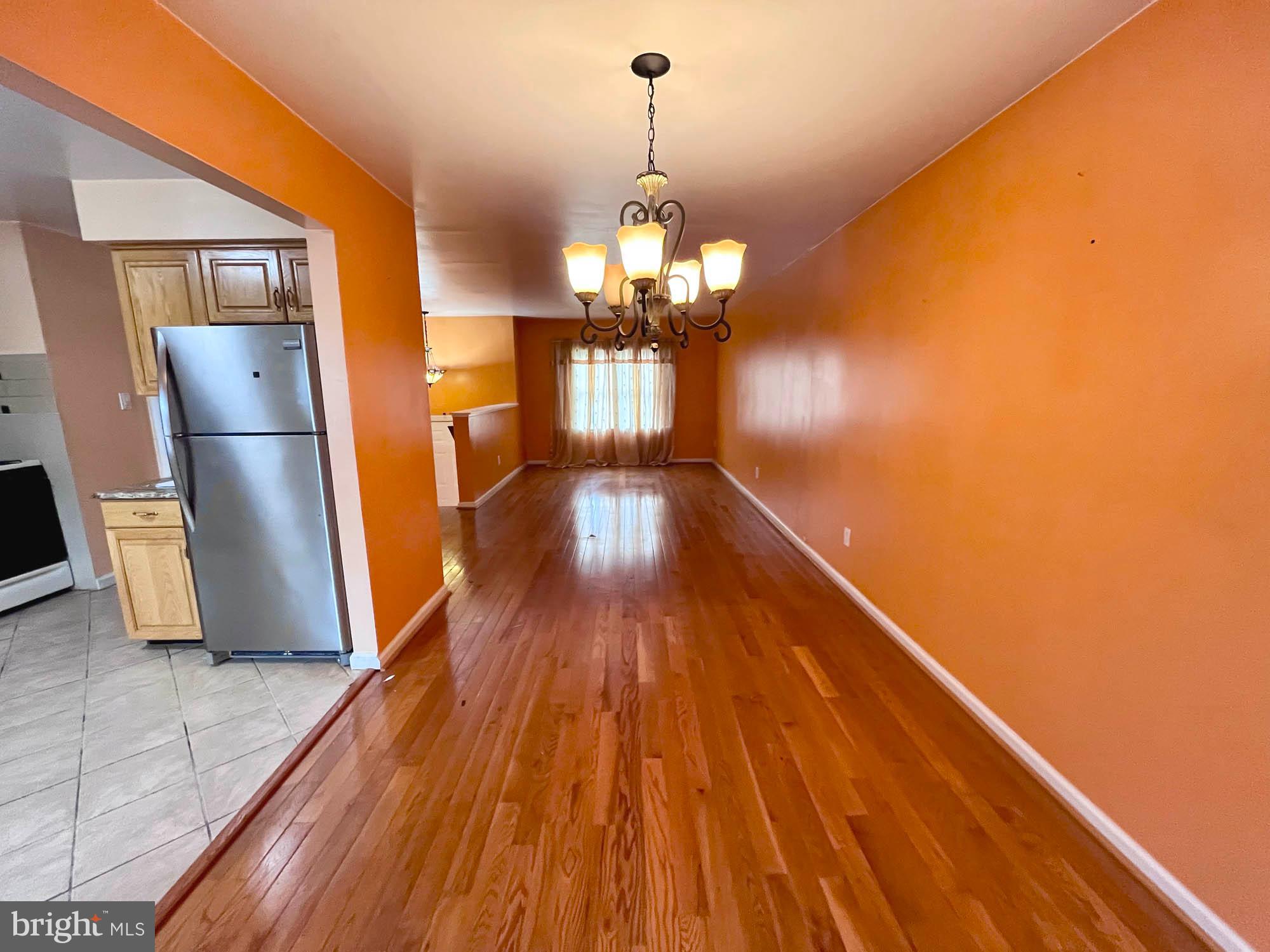 GLENVIEW - Residential