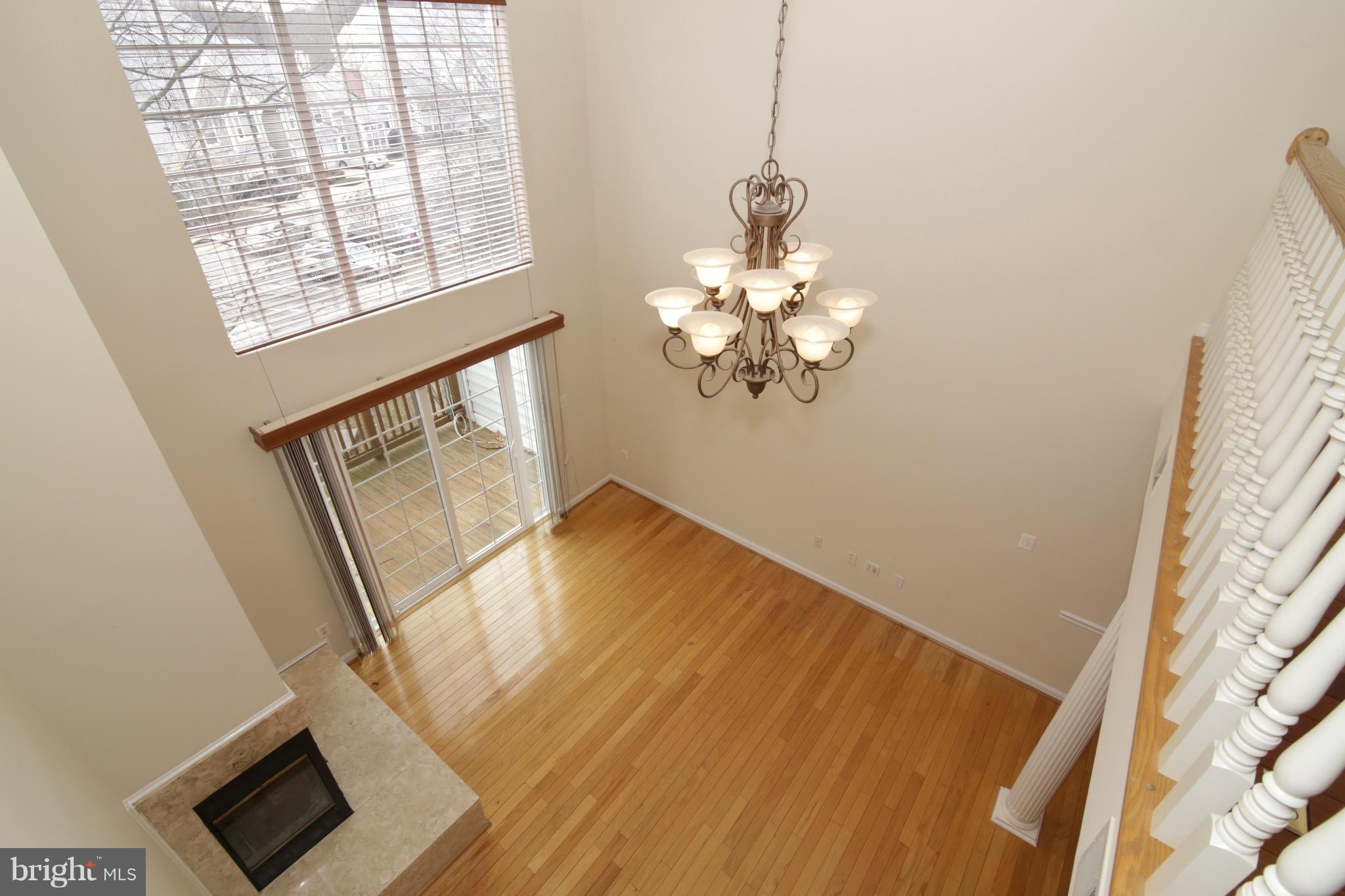 BARRINGTON POINTE CONDOS - Residential Lease