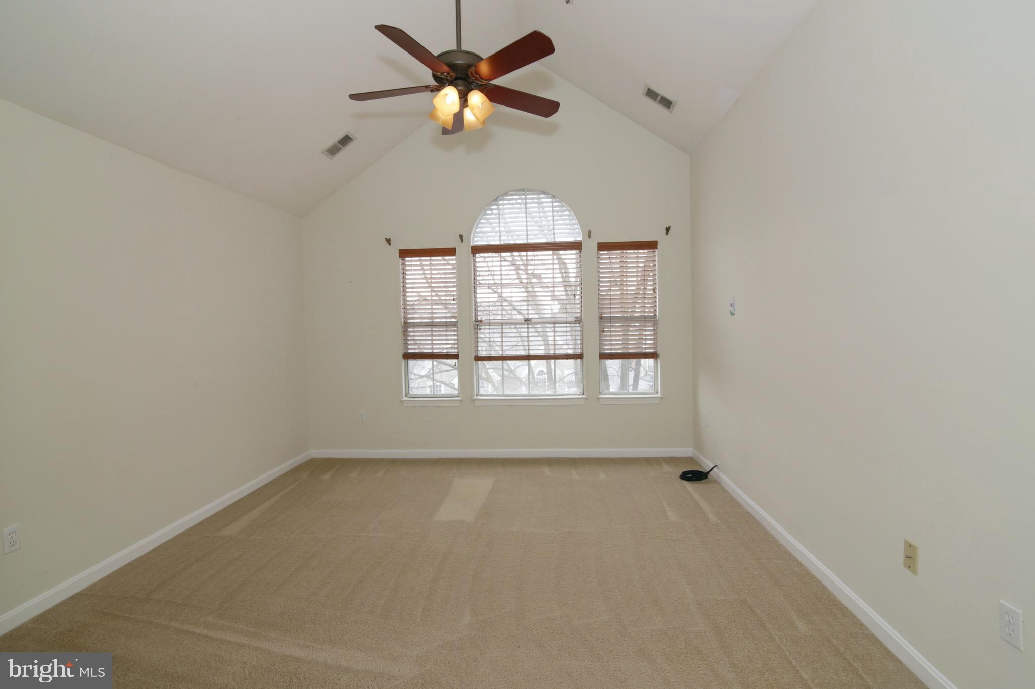 BARRINGTON POINTE CONDOS - Residential Lease