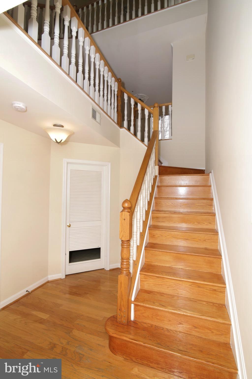 BARRINGTON POINTE CONDOS - Residential Lease