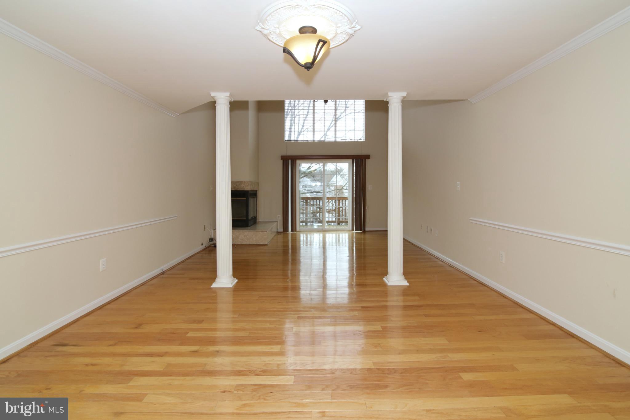 BARRINGTON POINTE CONDOS - Residential Lease