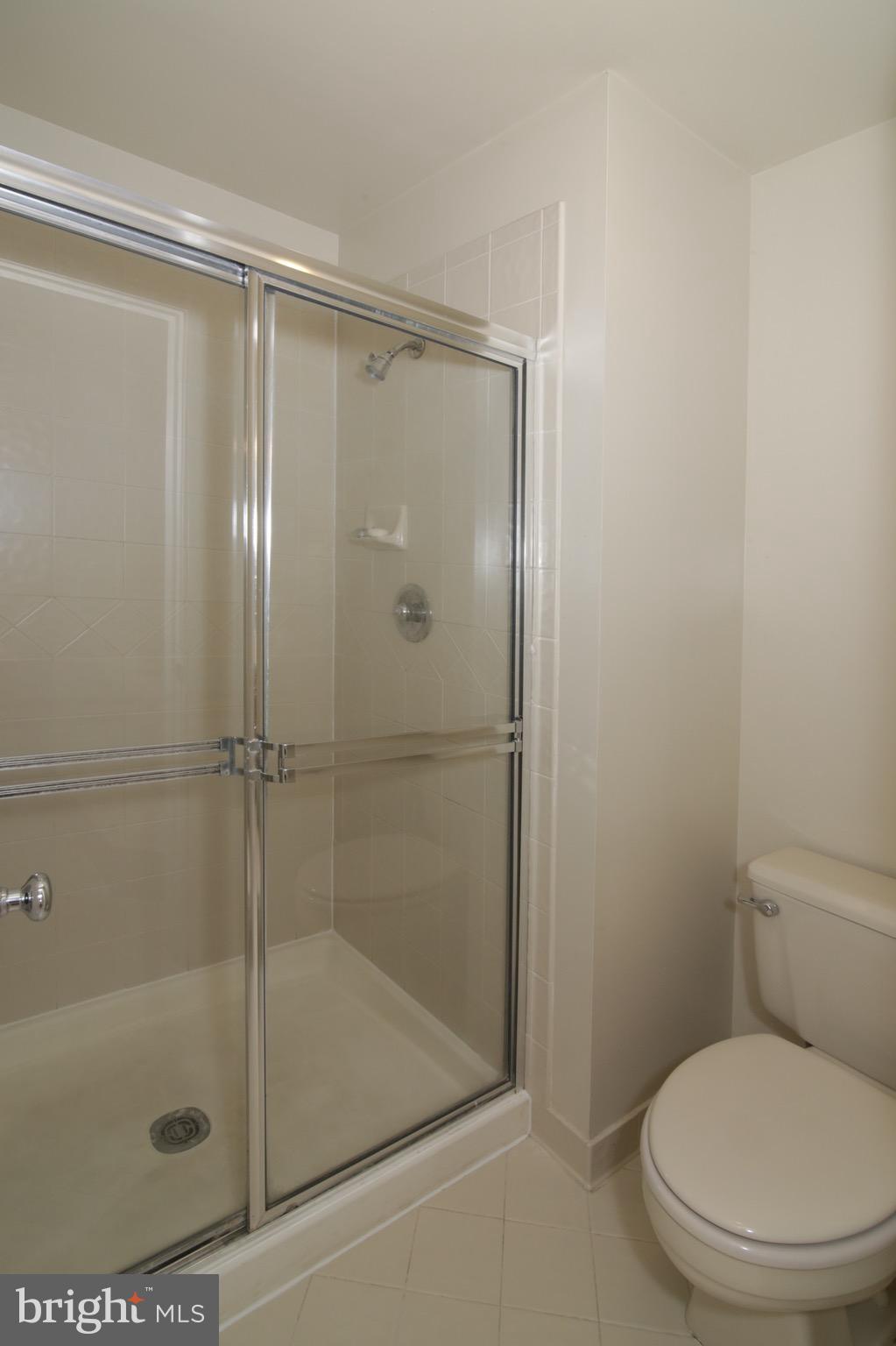 BARRINGTON POINTE CONDOS - Residential Lease