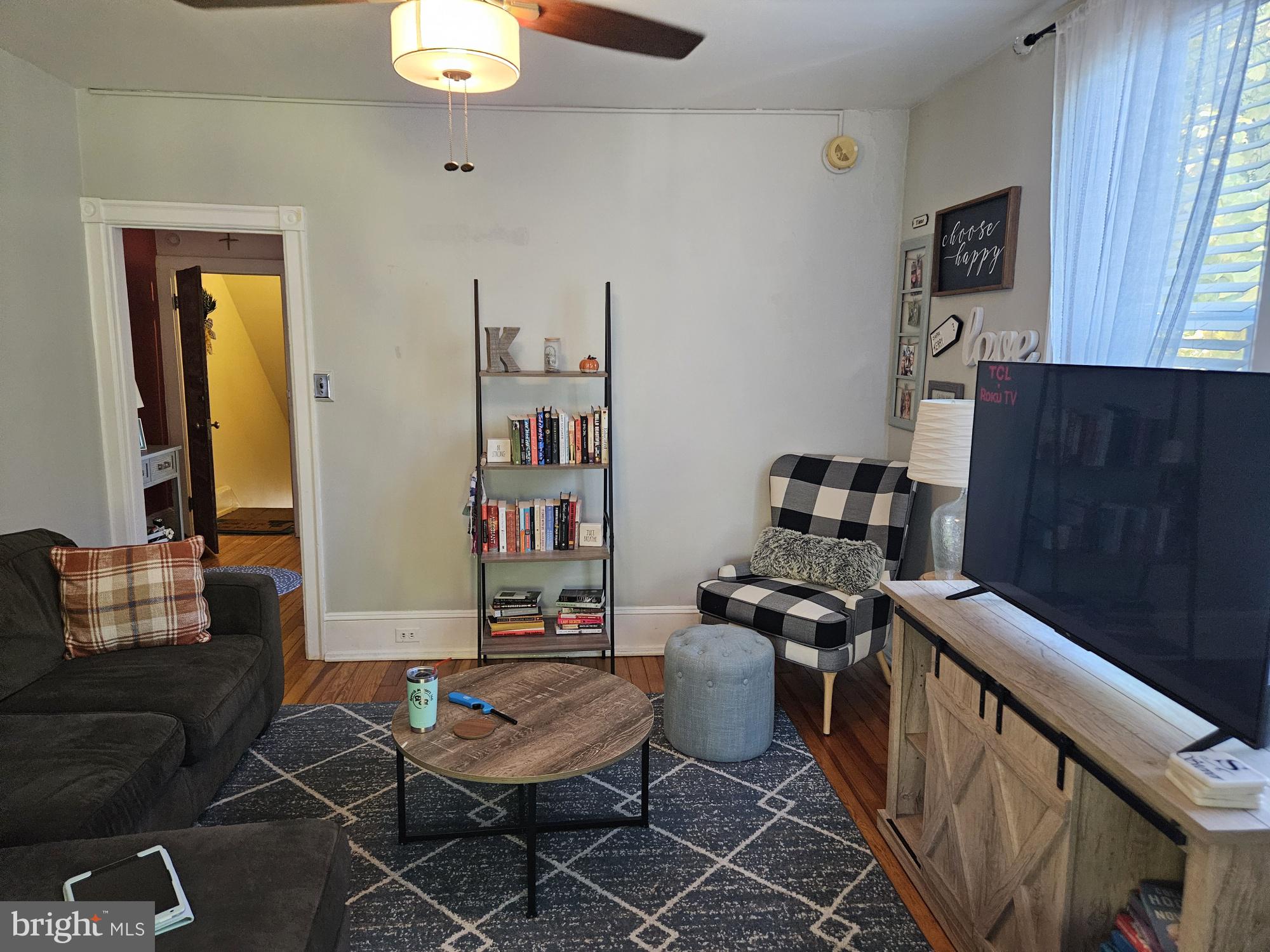 GLENSIDE - Residential Lease