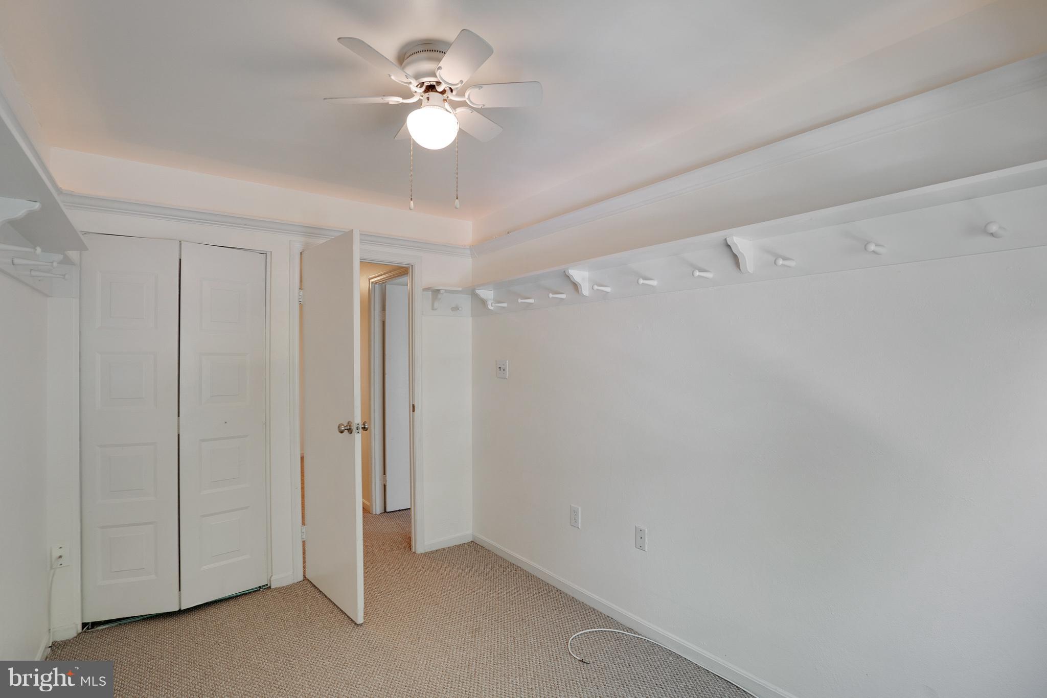 STONINGTON - Residential