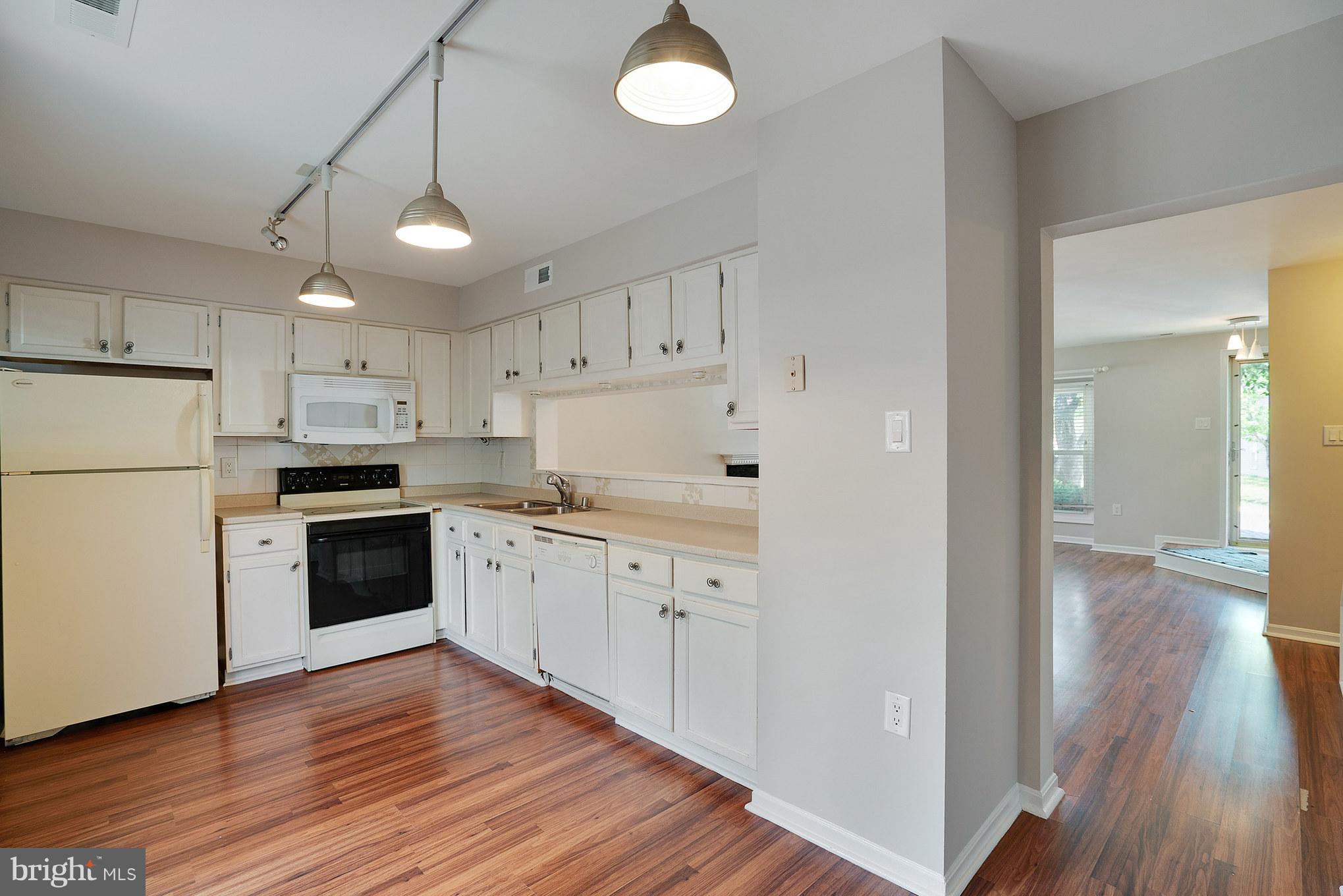 STONINGTON - Residential