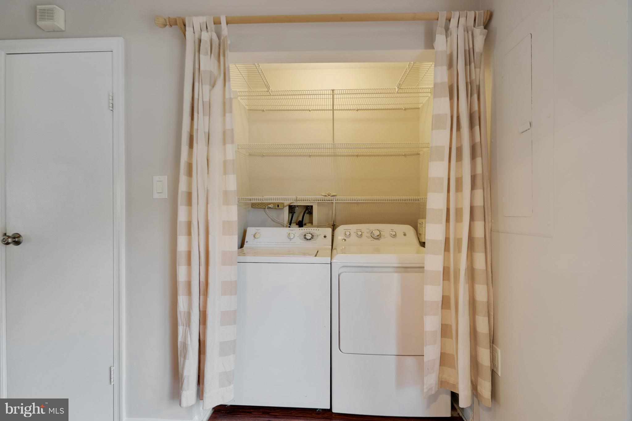 STONINGTON - Residential