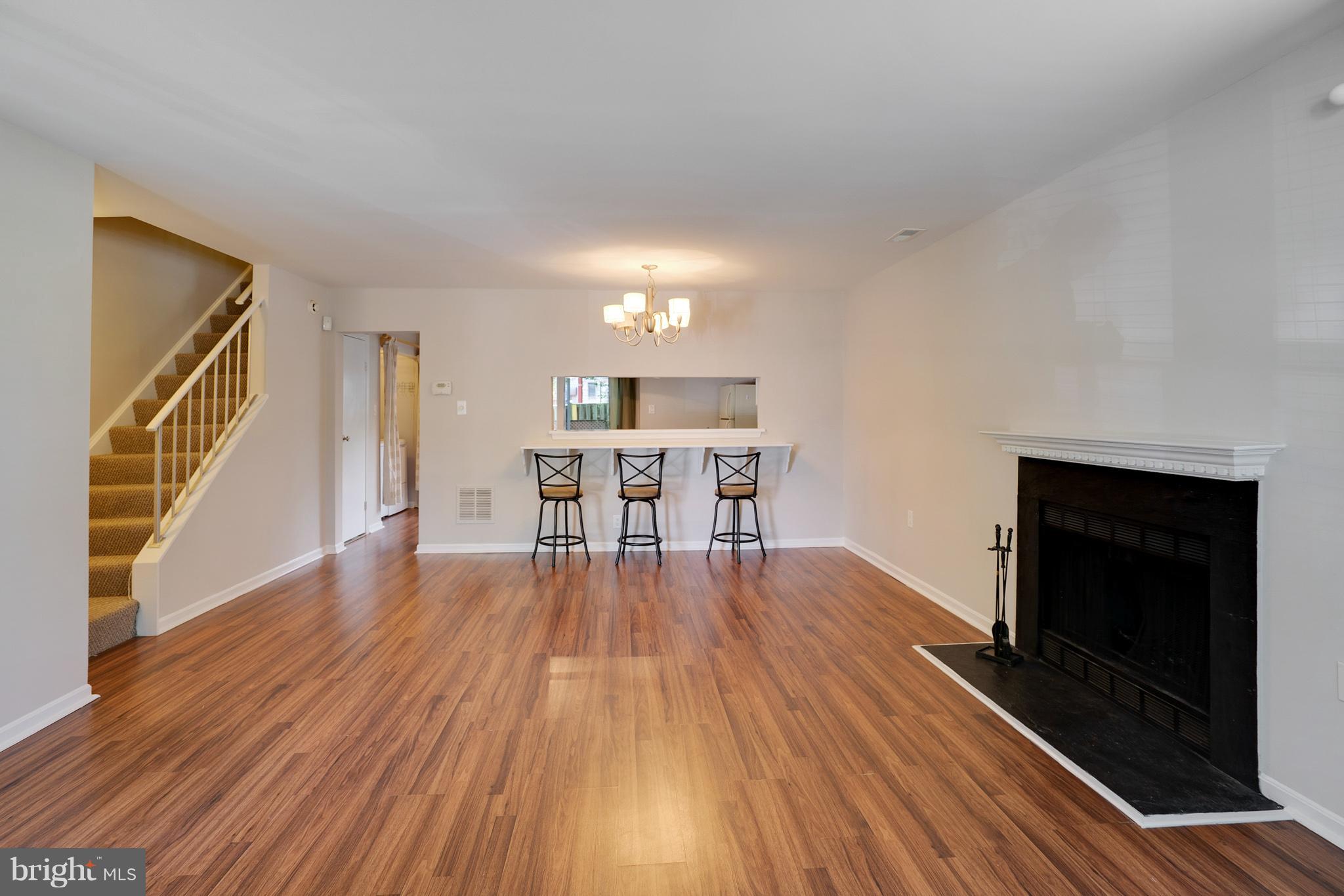 STONINGTON - Residential