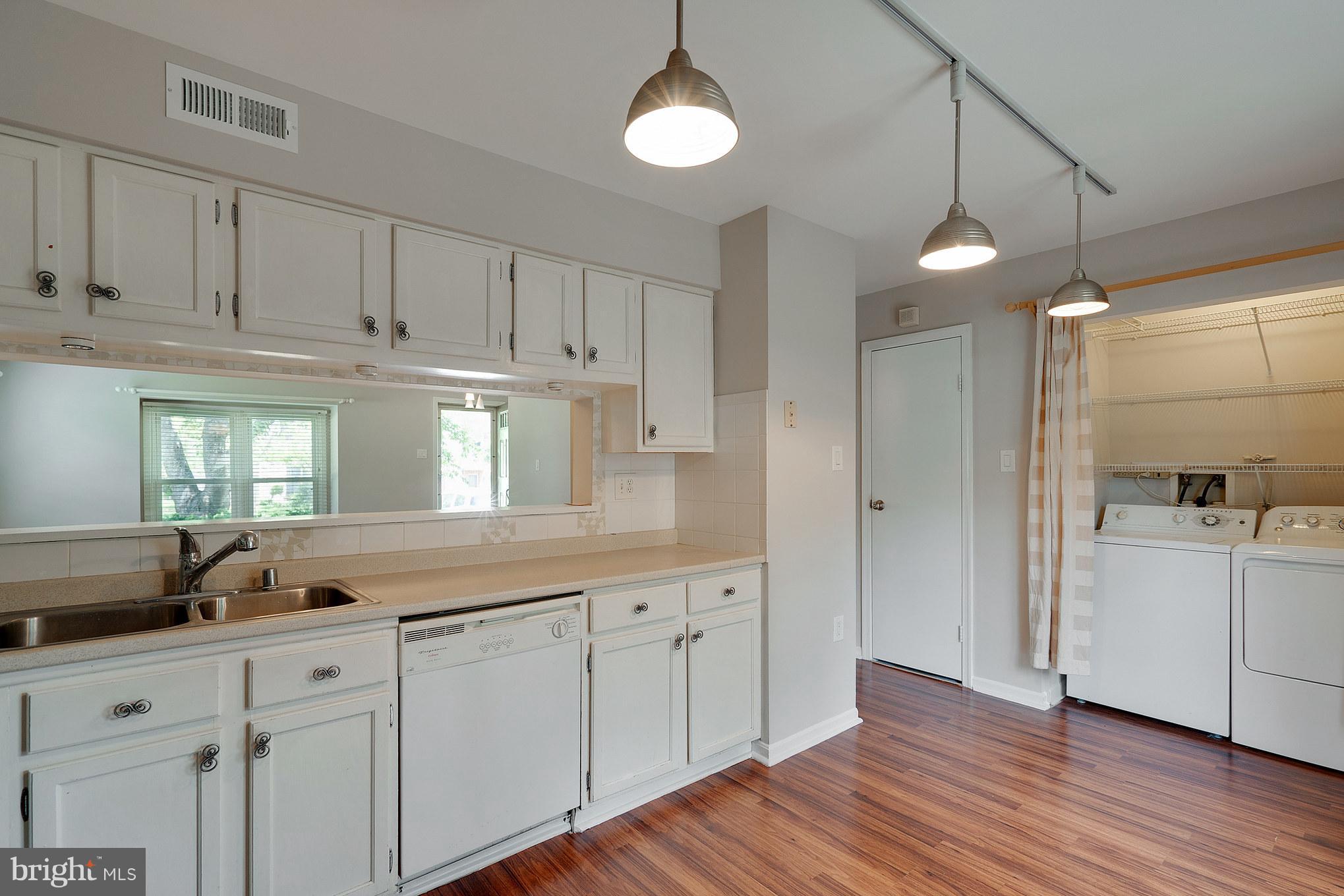 STONINGTON - Residential