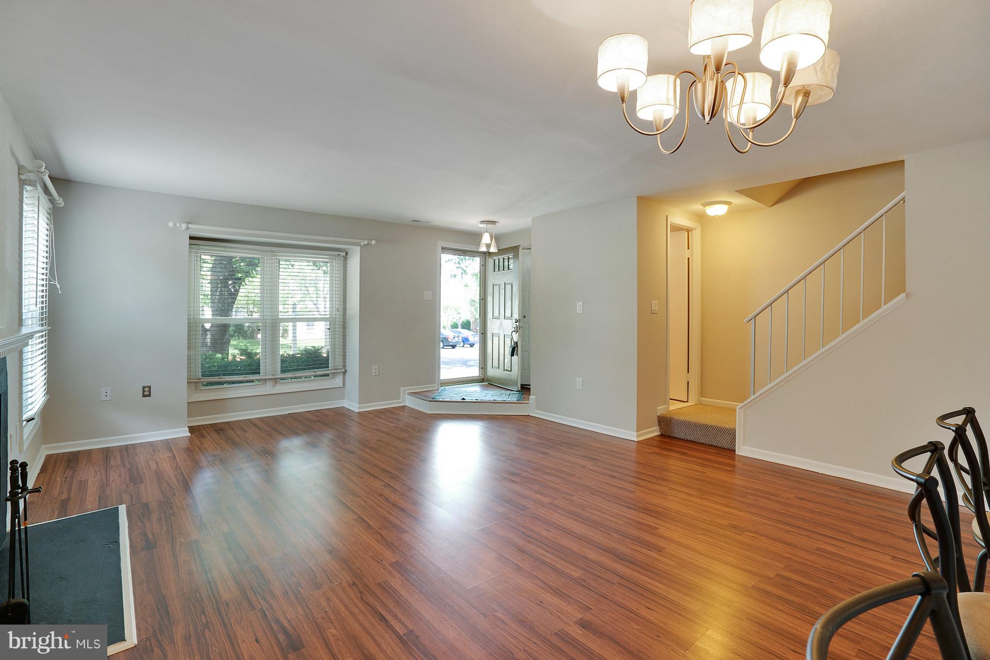 STONINGTON - Residential