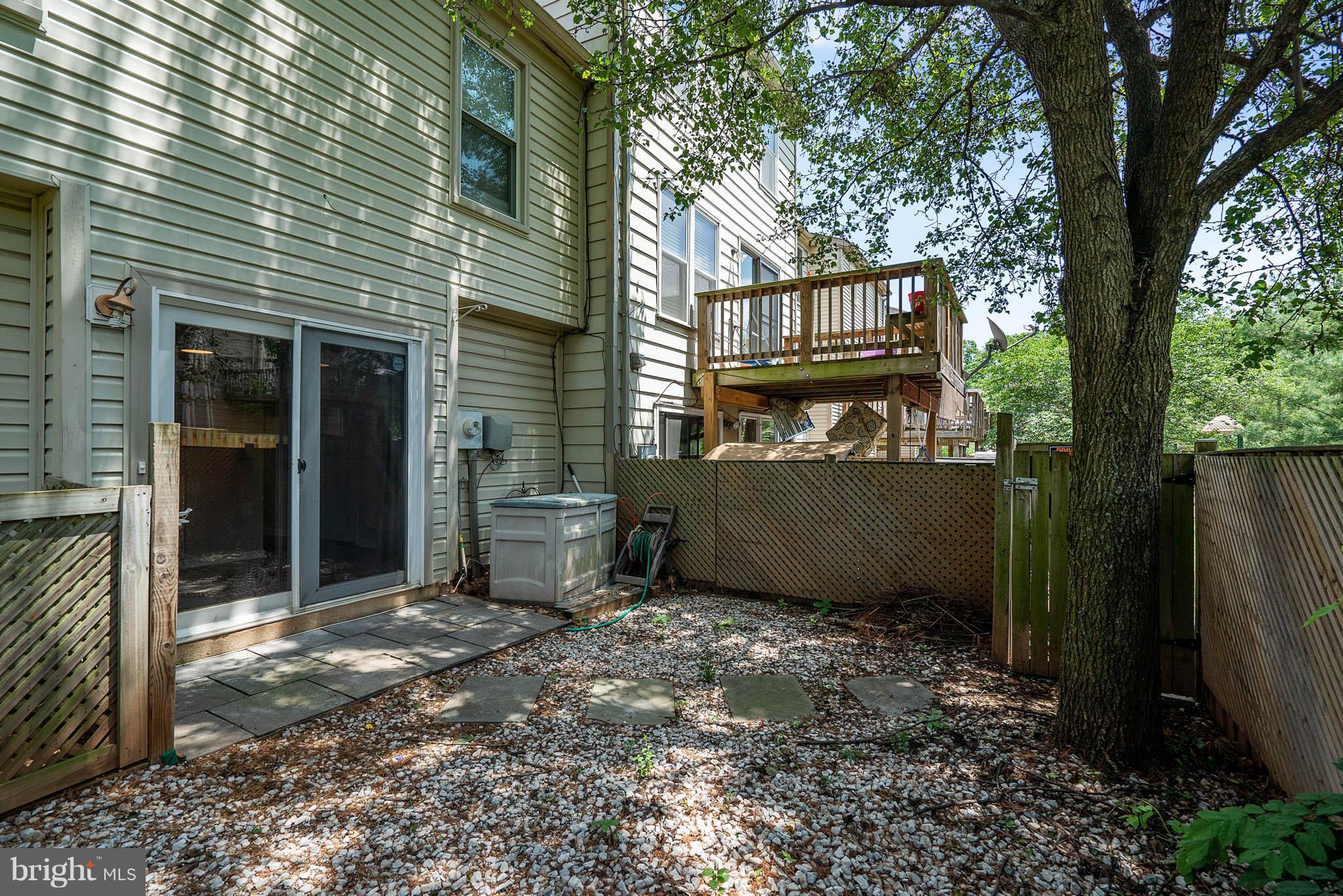 STONINGTON - Residential