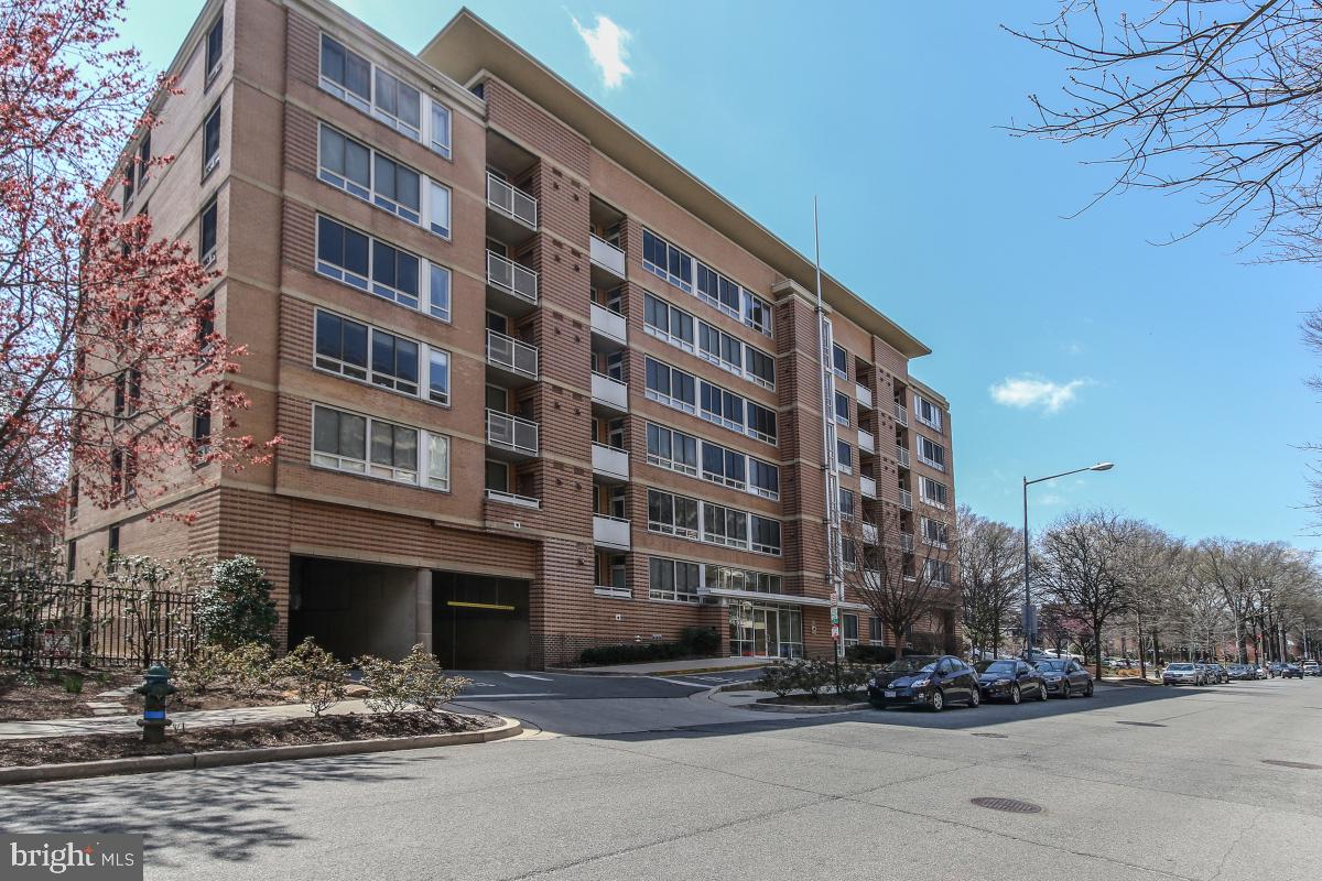 350 G STREET SW N415