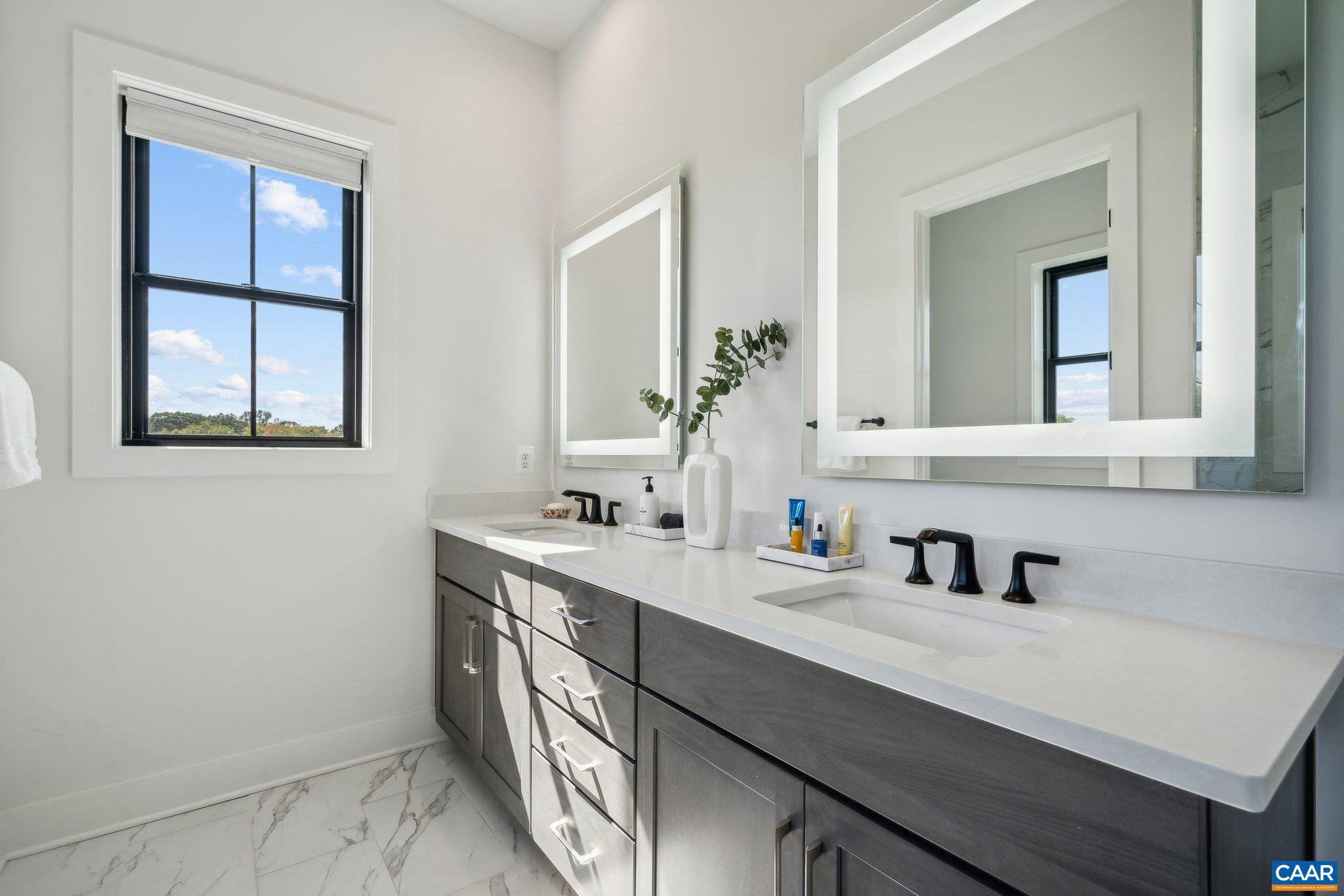 SANDY BRANCH RESORT FARM - Residential