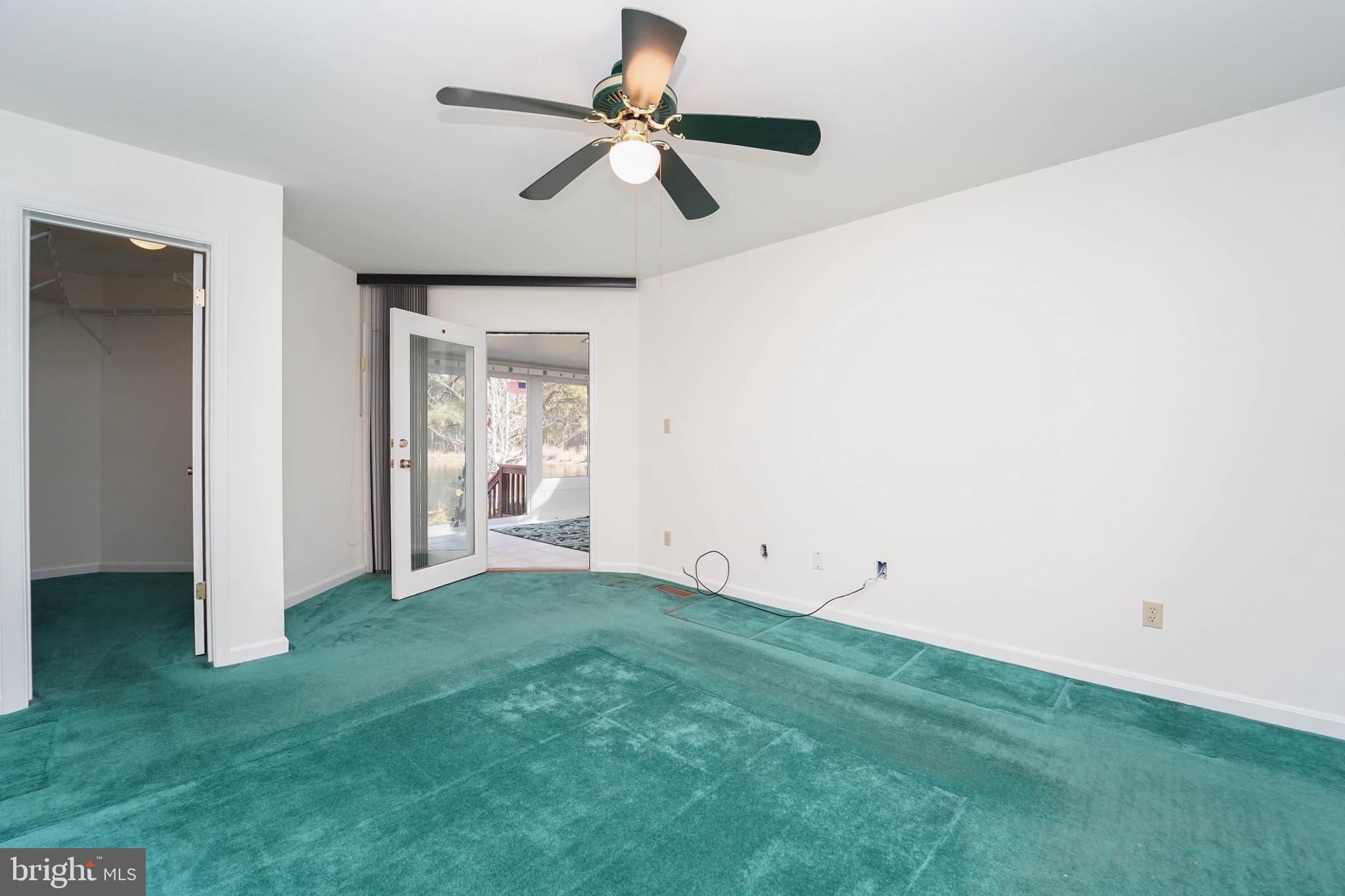 BRIDGE POINTE TOWNHOUSES - Residential