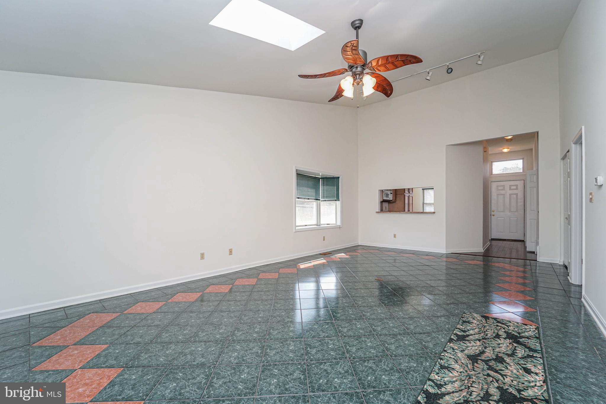 BRIDGE POINTE TOWNHOUSES - Residential