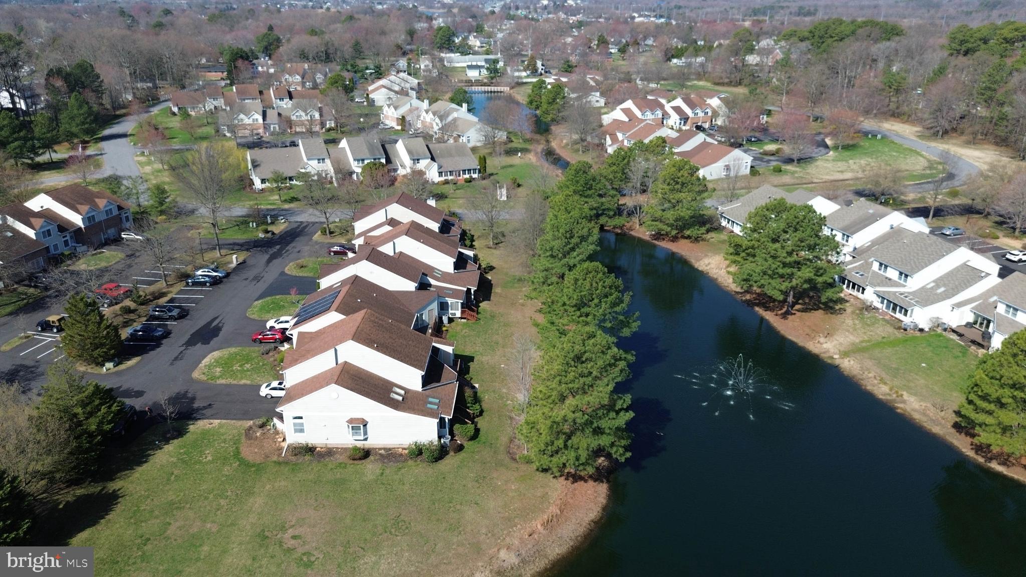 BRIDGE POINTE TOWNHOUSES - Residential