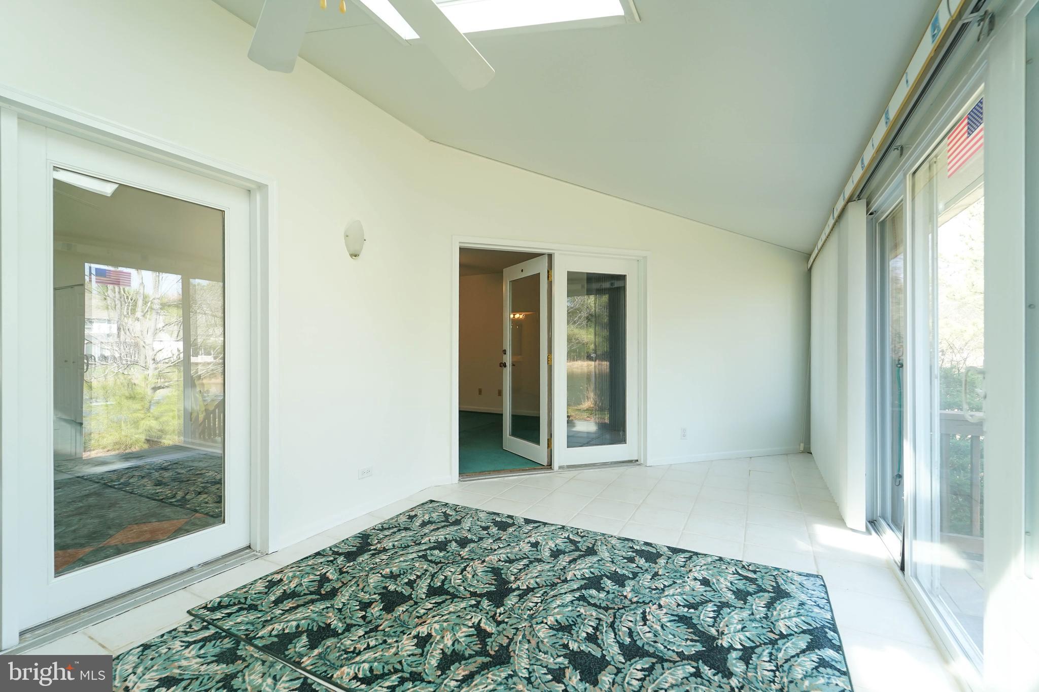 BRIDGE POINTE TOWNHOUSES - Residential