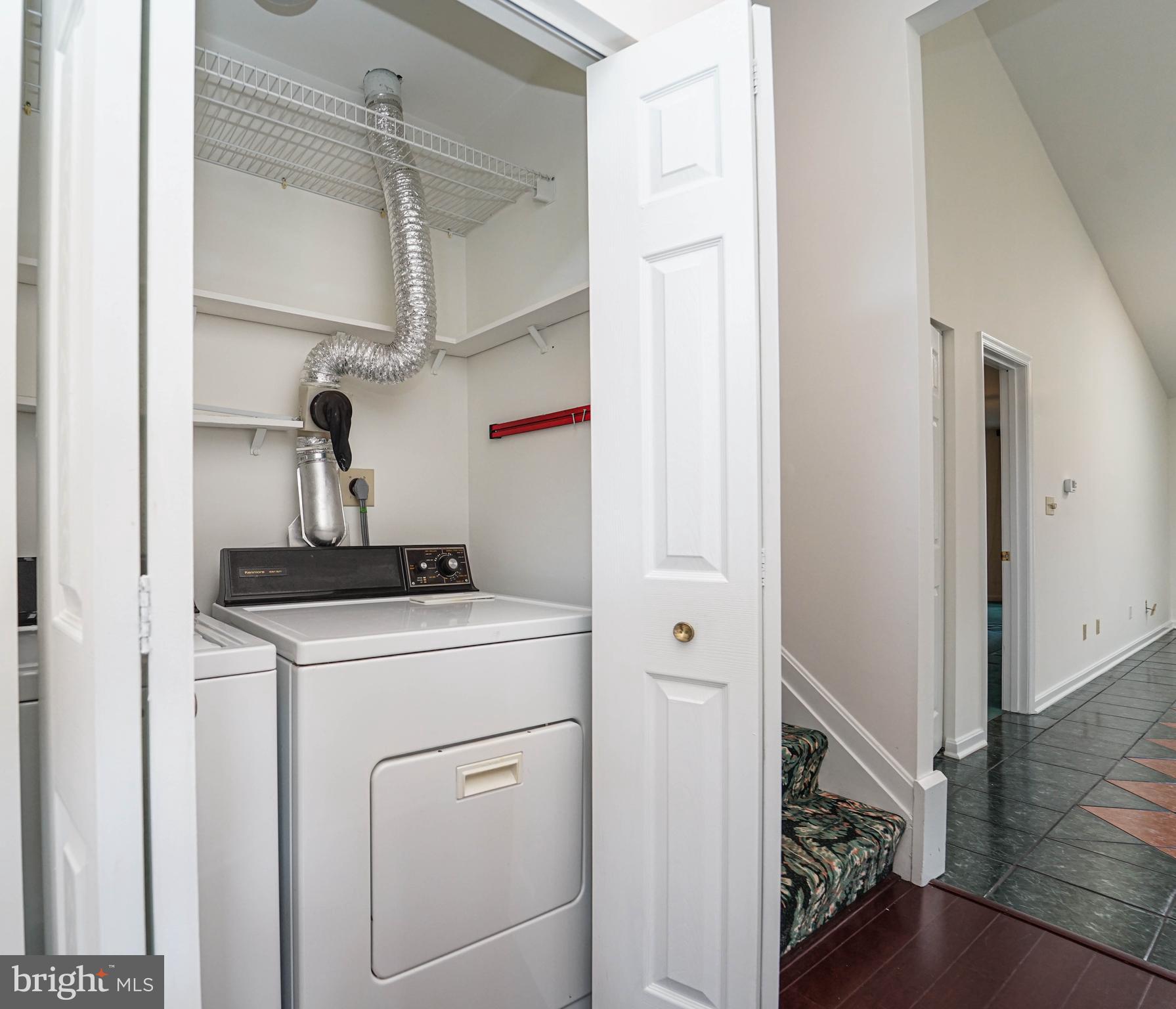 BRIDGE POINTE TOWNHOUSES - Residential