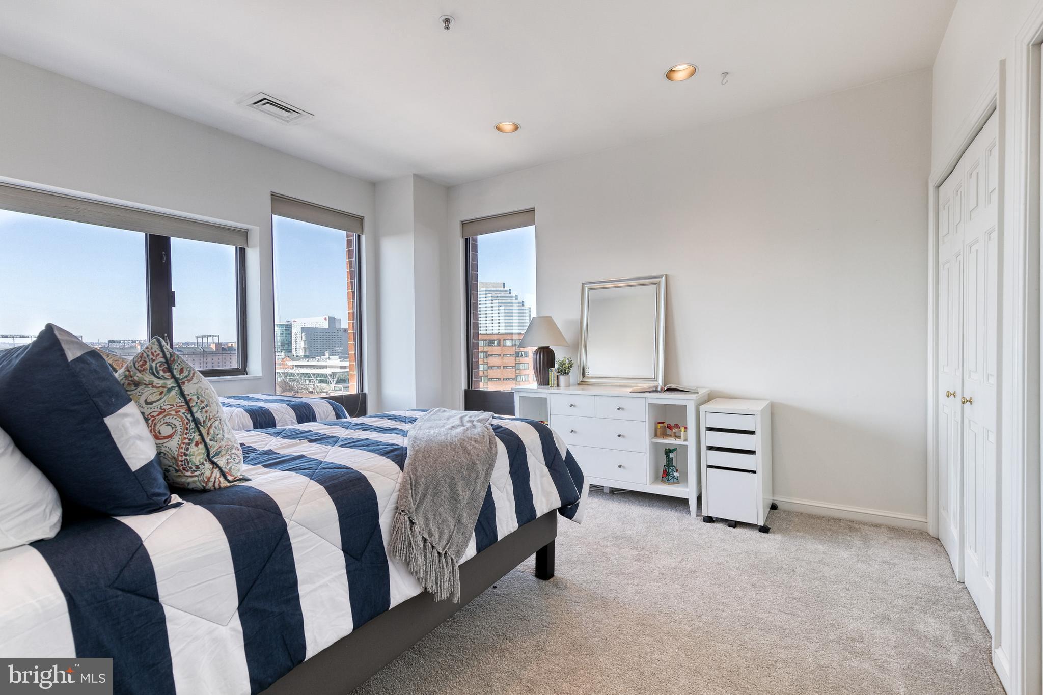 INNER HARBOR - Residential