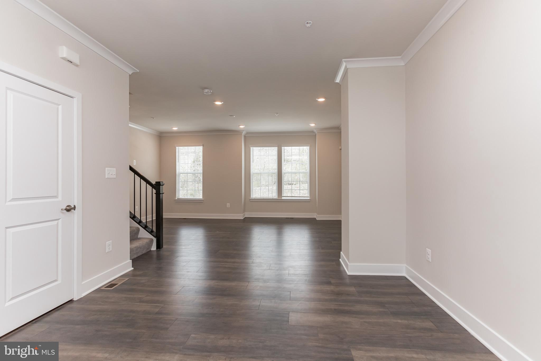 BLUE STREAM - Residential Lease