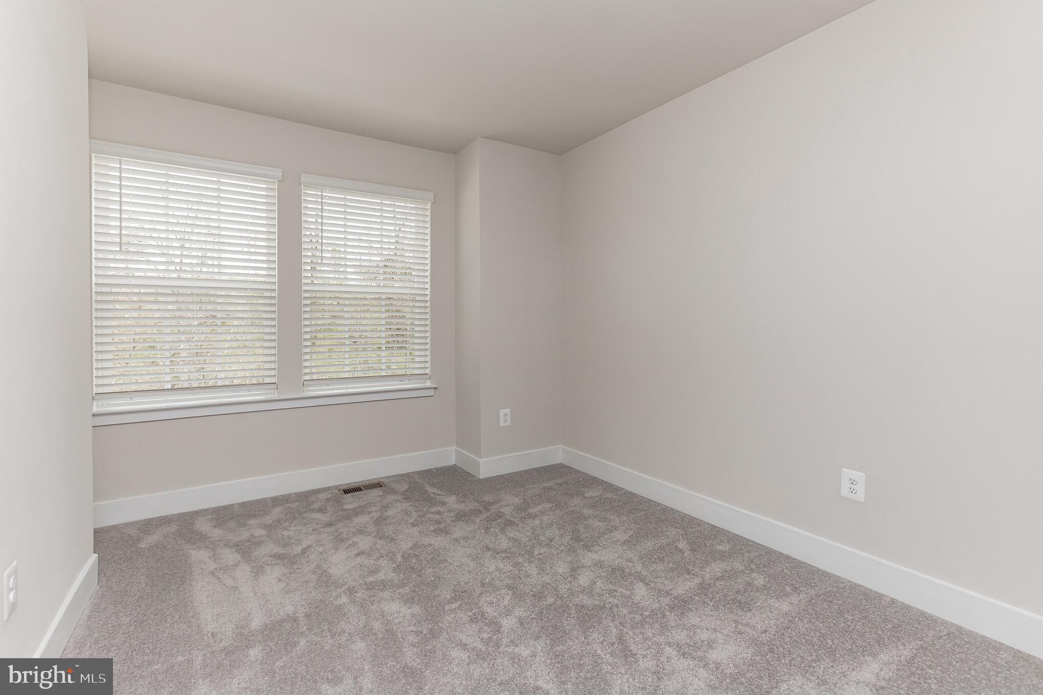 BLUE STREAM - Residential Lease