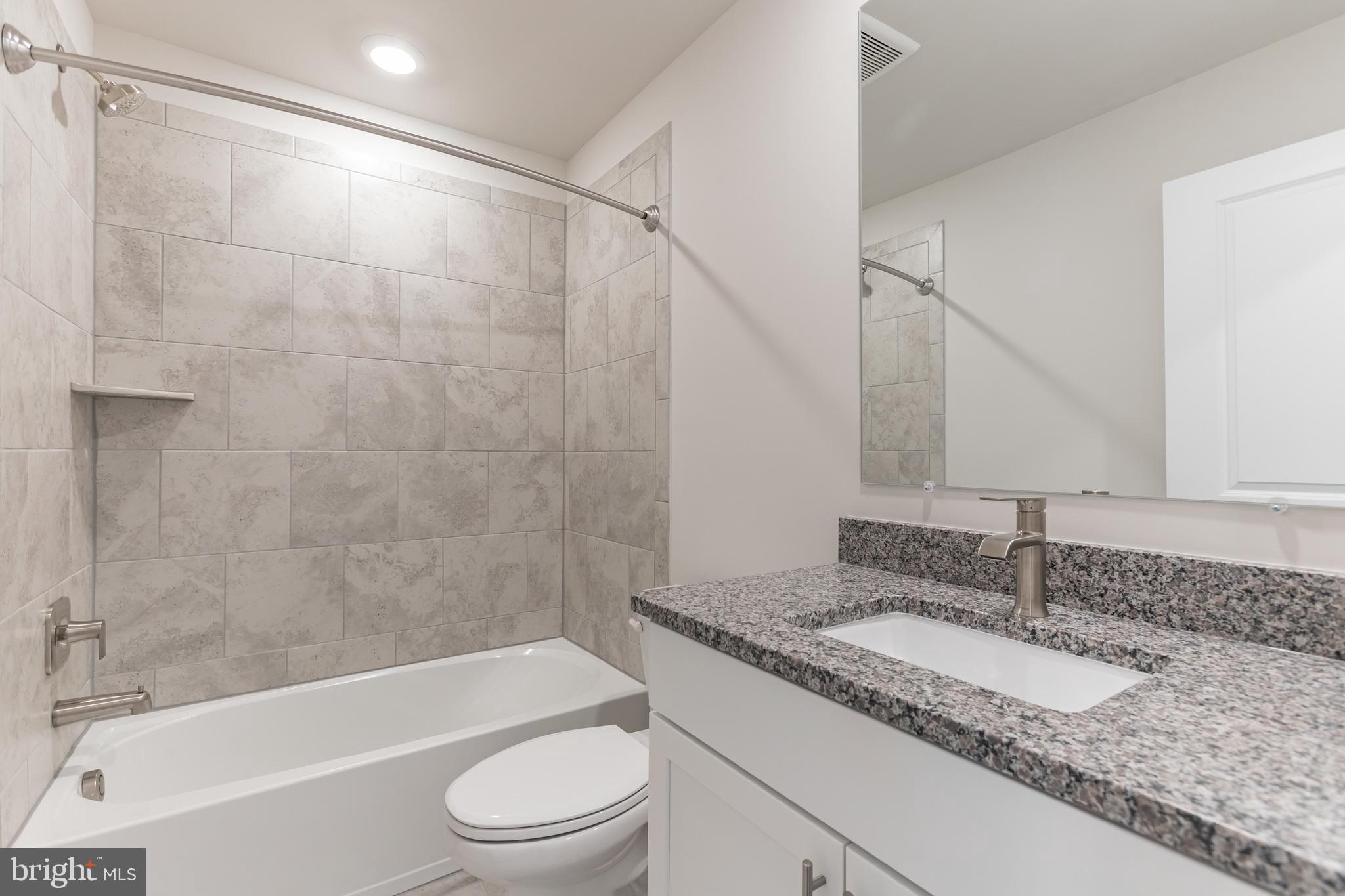 BLUE STREAM - Residential Lease