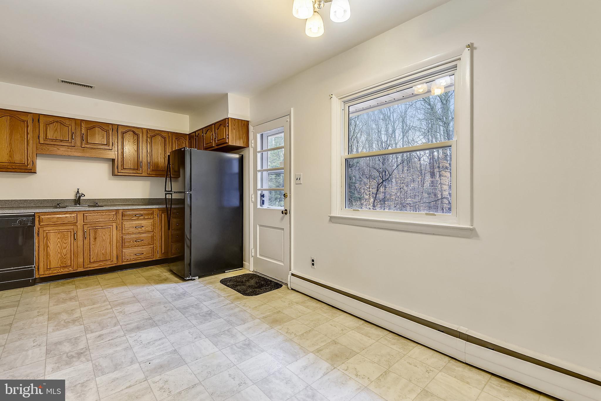 ROLLING KNOLLS - Residential