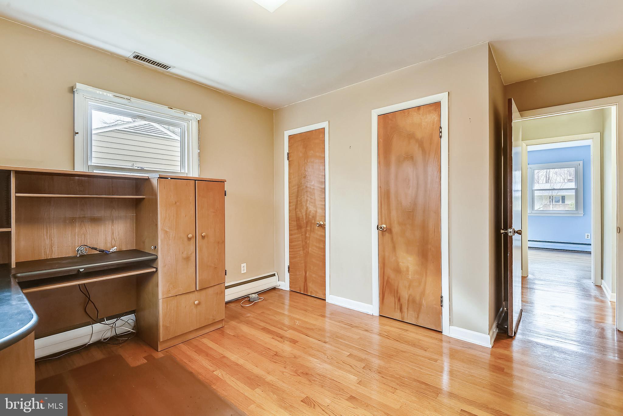 ROLLING KNOLLS - Residential