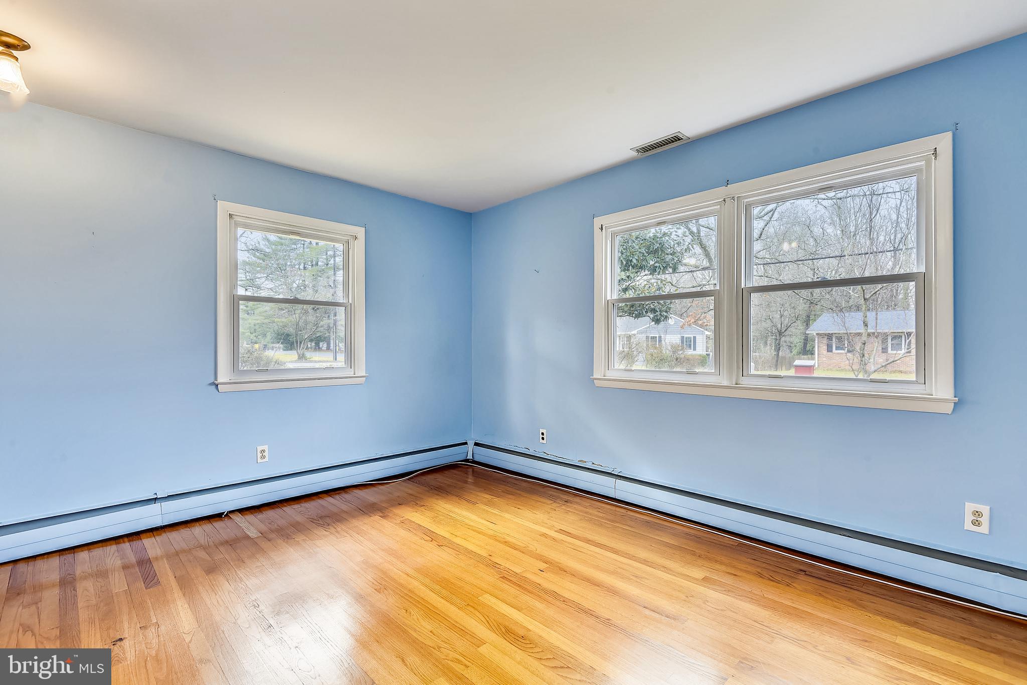 ROLLING KNOLLS - Residential