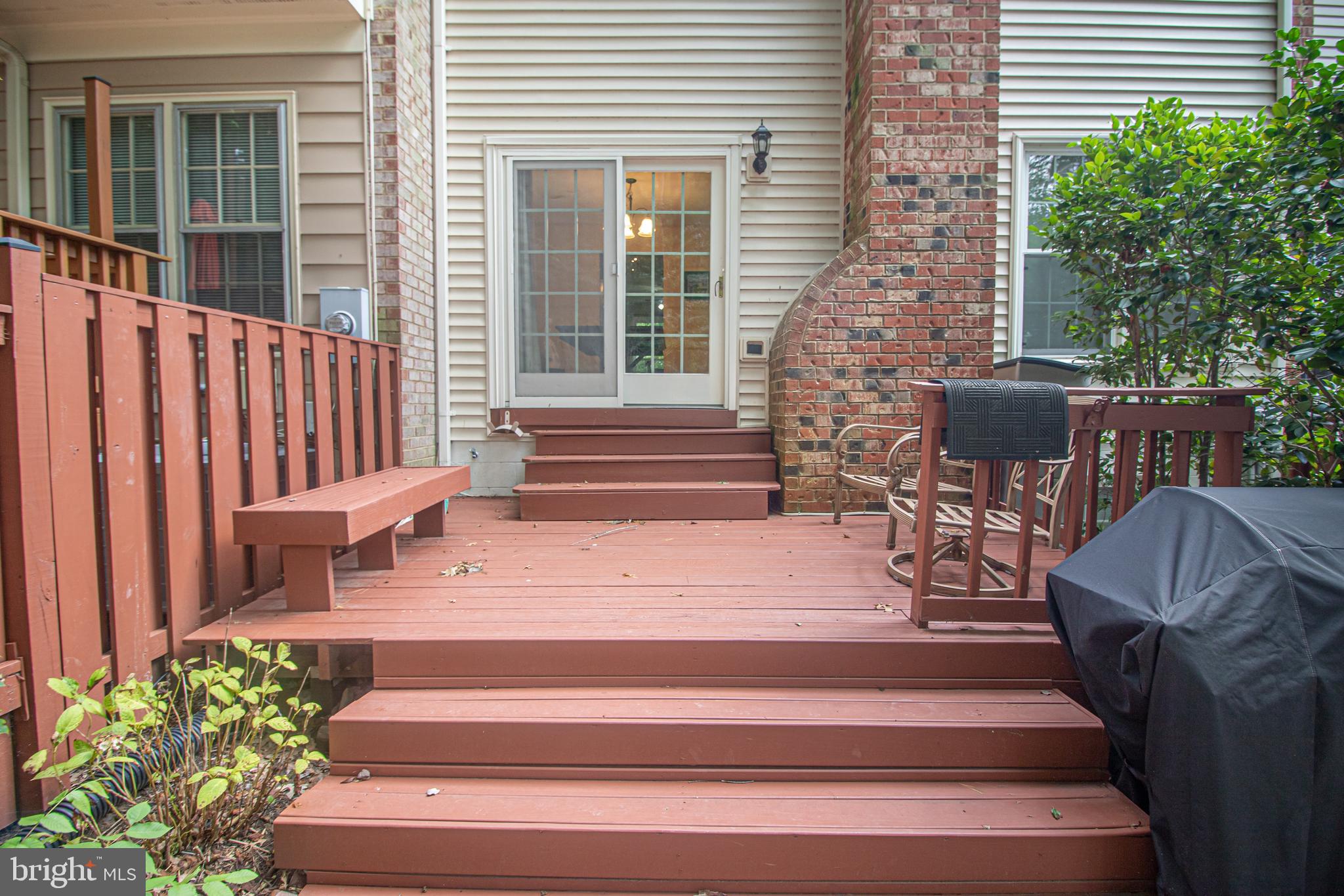 COUNTRY CREEK - Residential Lease