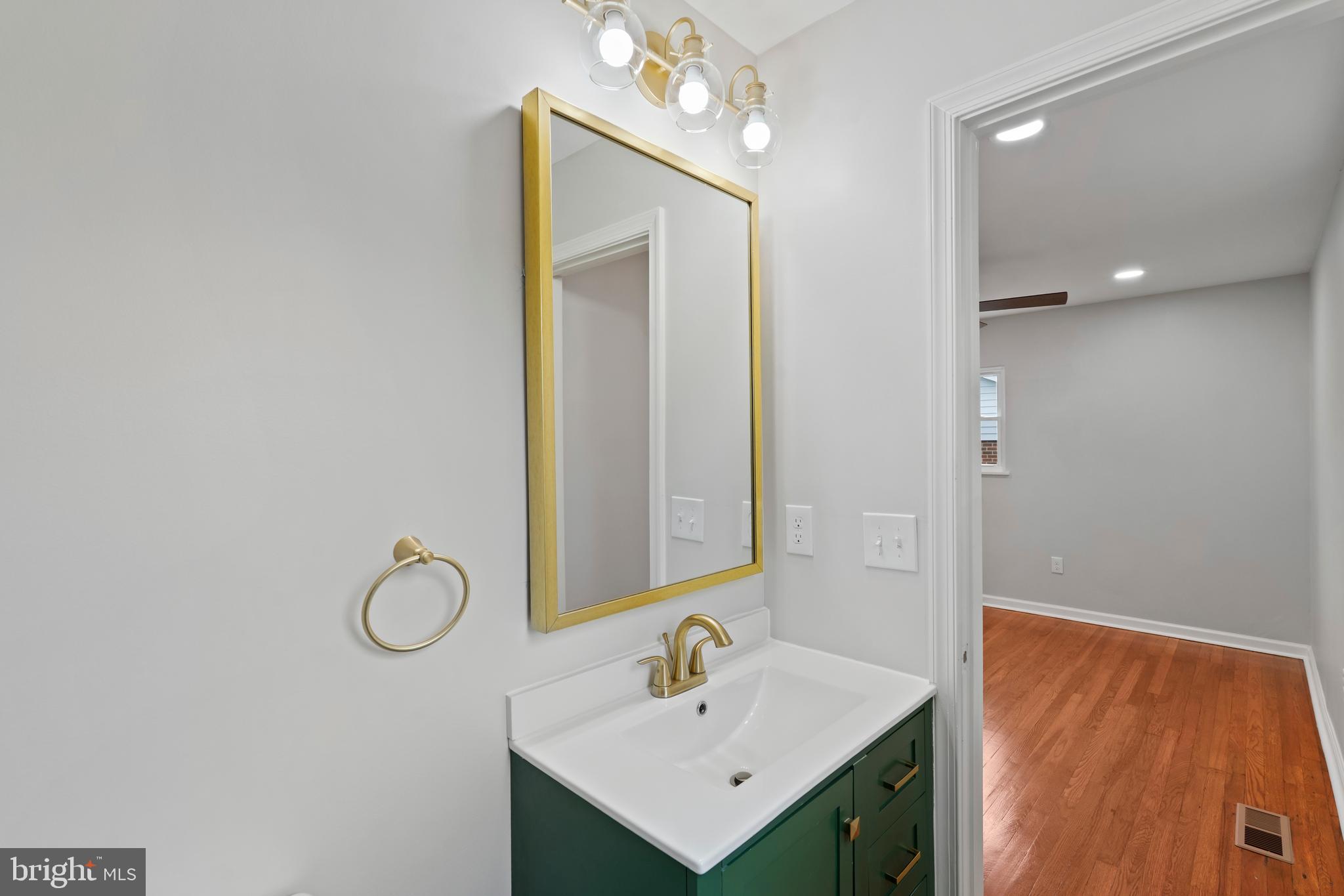 SUBURBIA - Residential