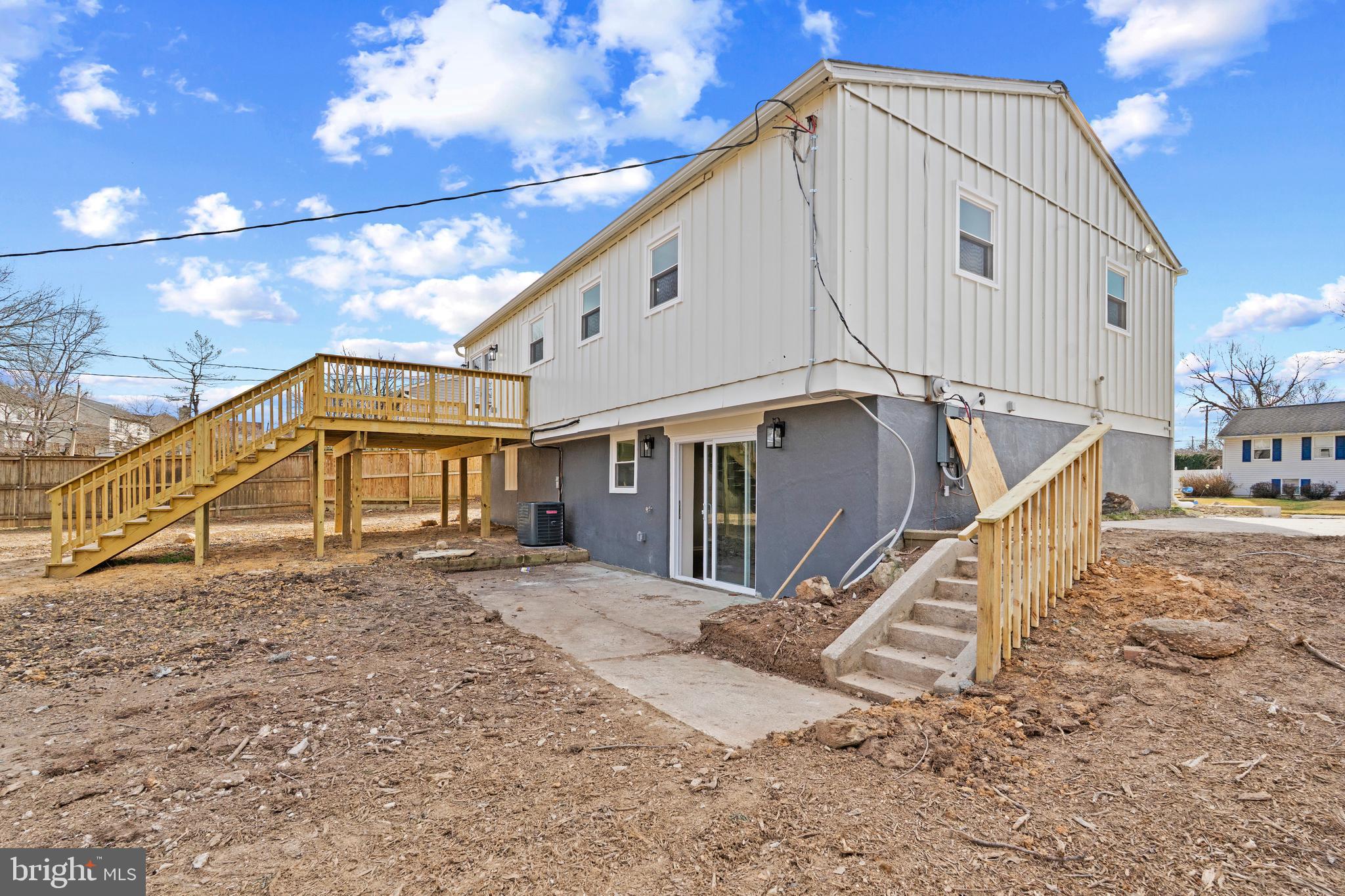 SUBURBIA - Residential