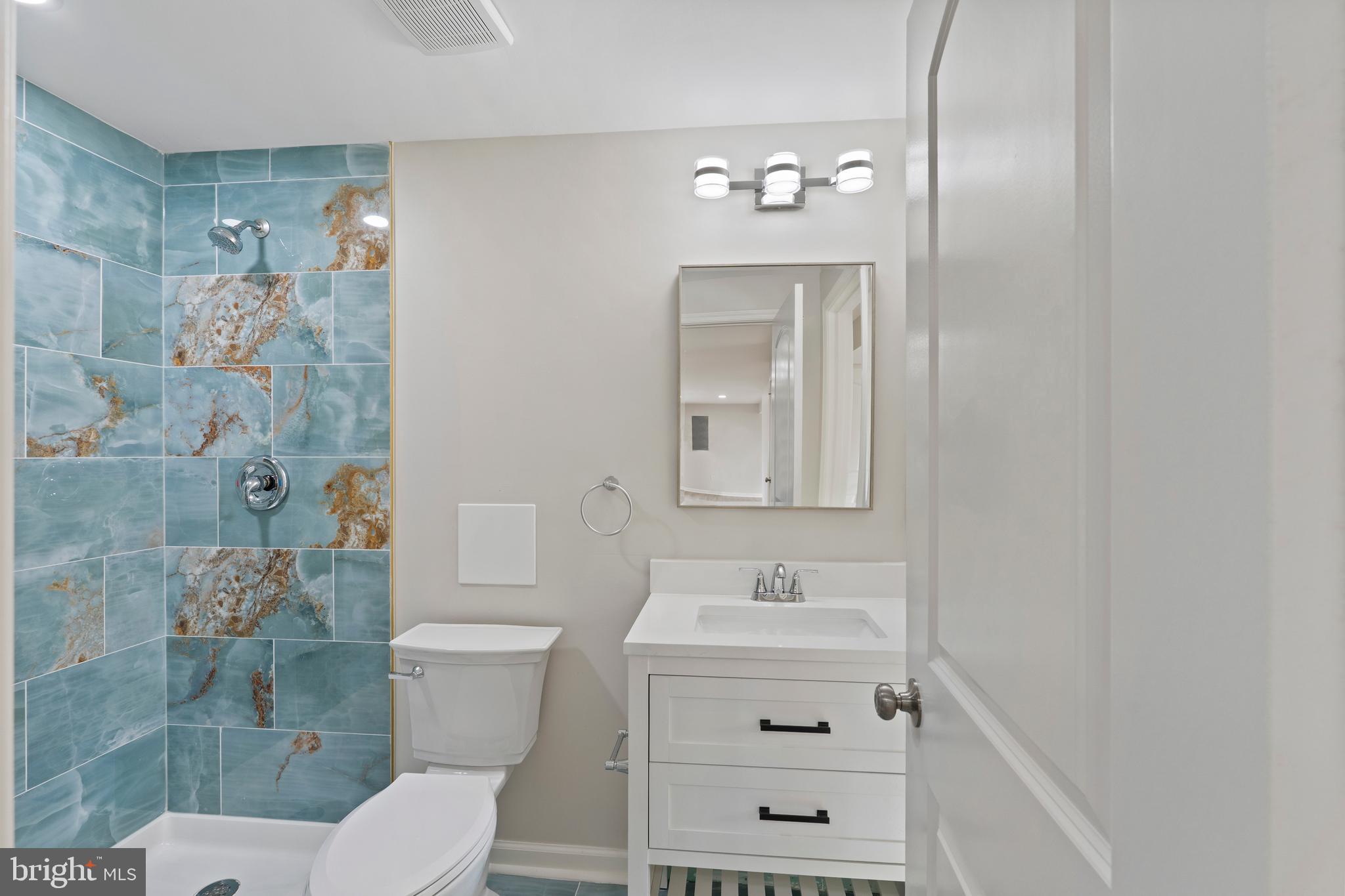 SUBURBIA - Residential