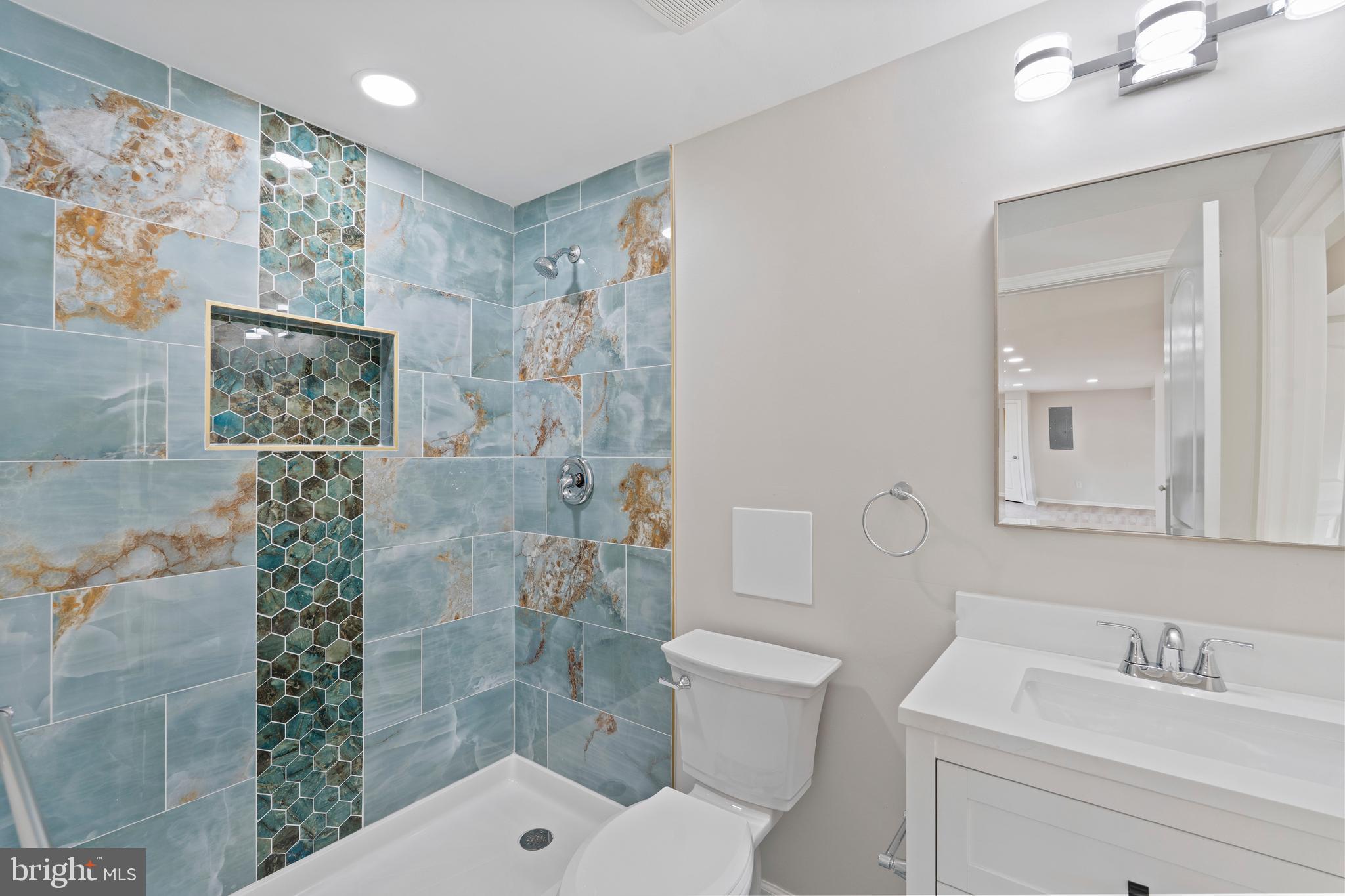 SUBURBIA - Residential