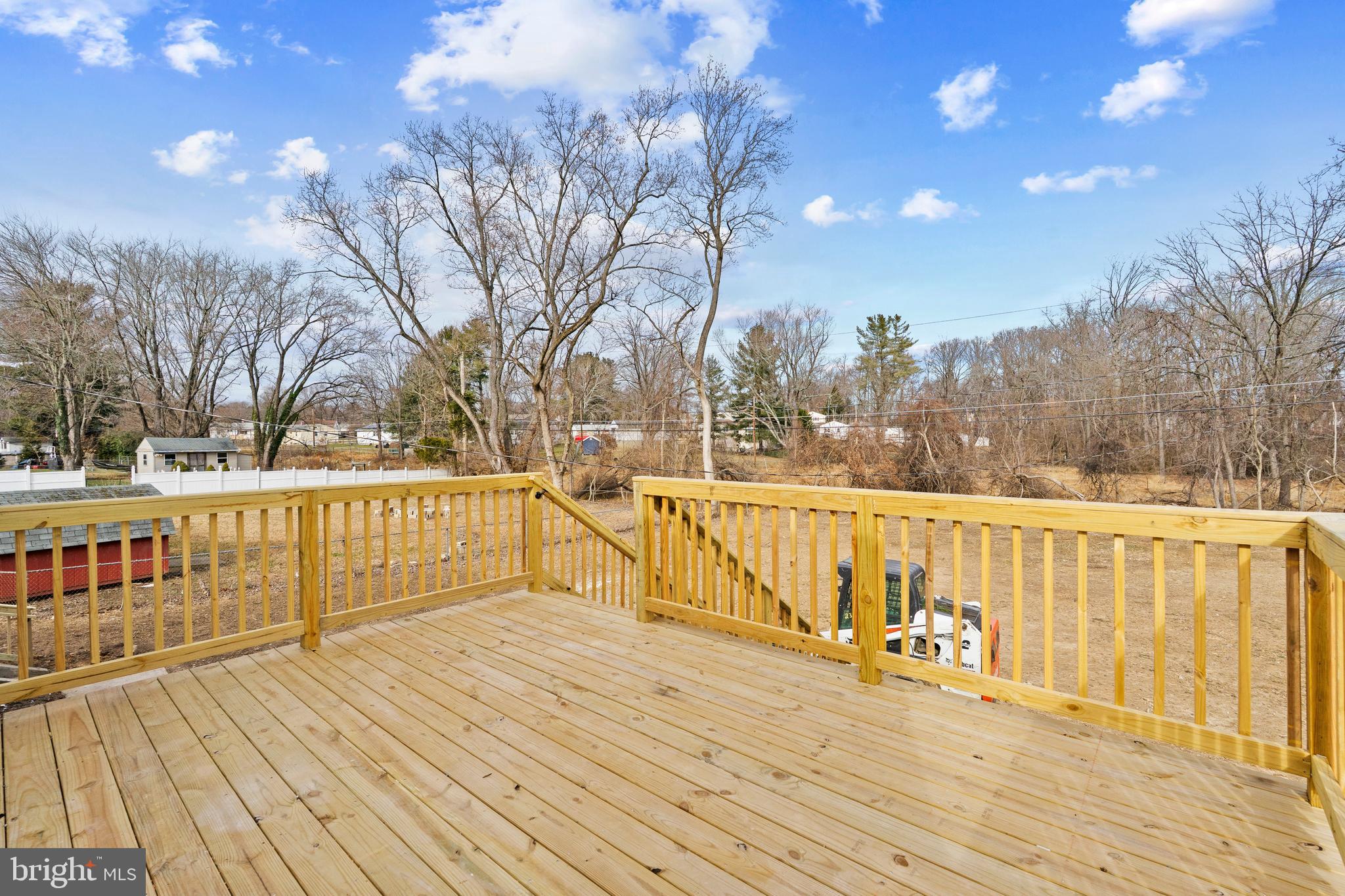 SUBURBIA - Residential