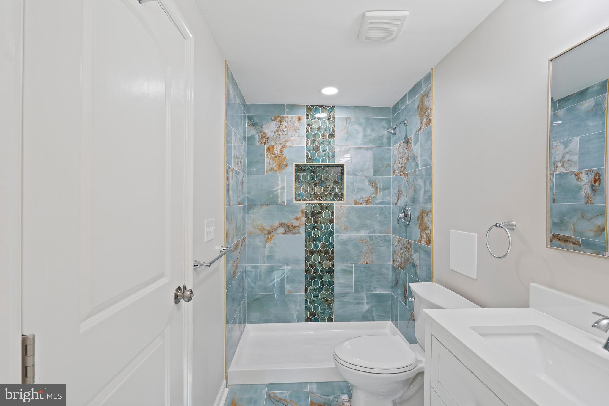 SUBURBIA - Residential