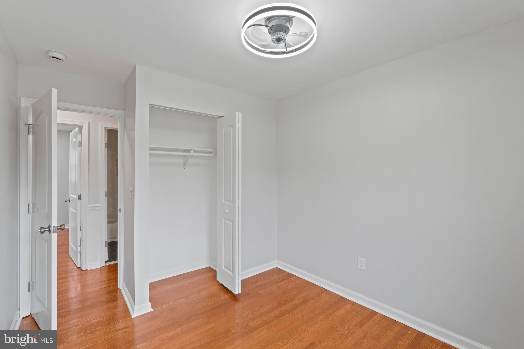 SUBURBIA - Residential