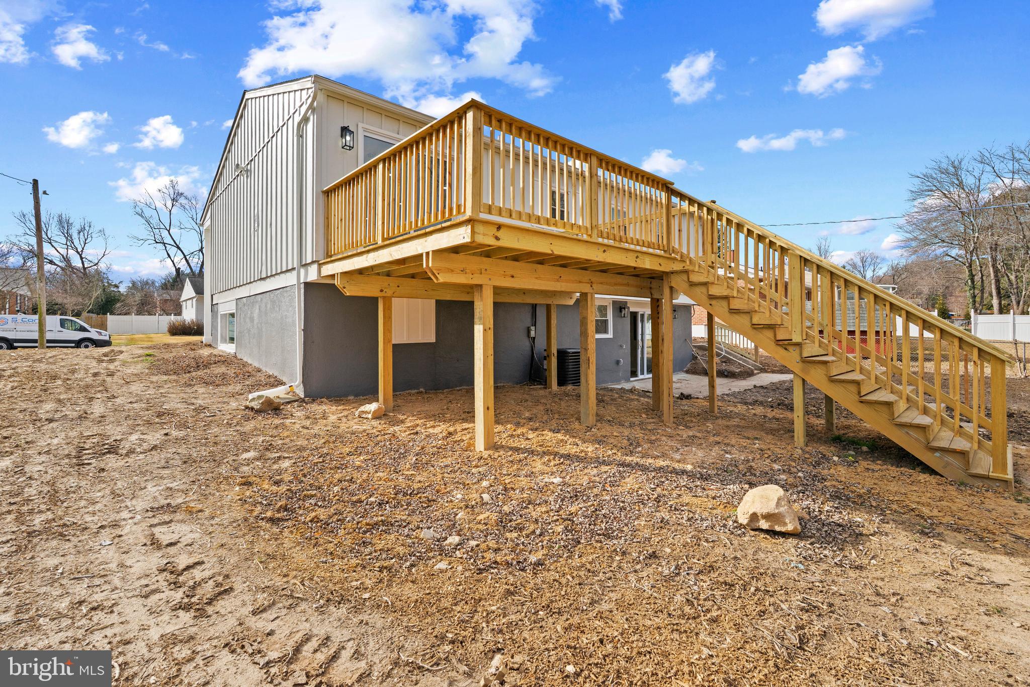 SUBURBIA - Residential