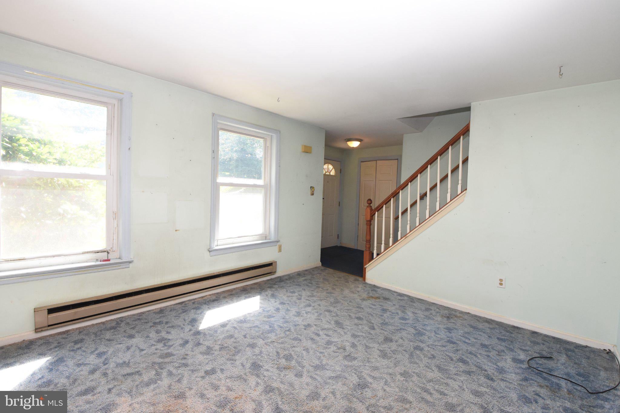 12 PICNIC WOODS CIRCLE