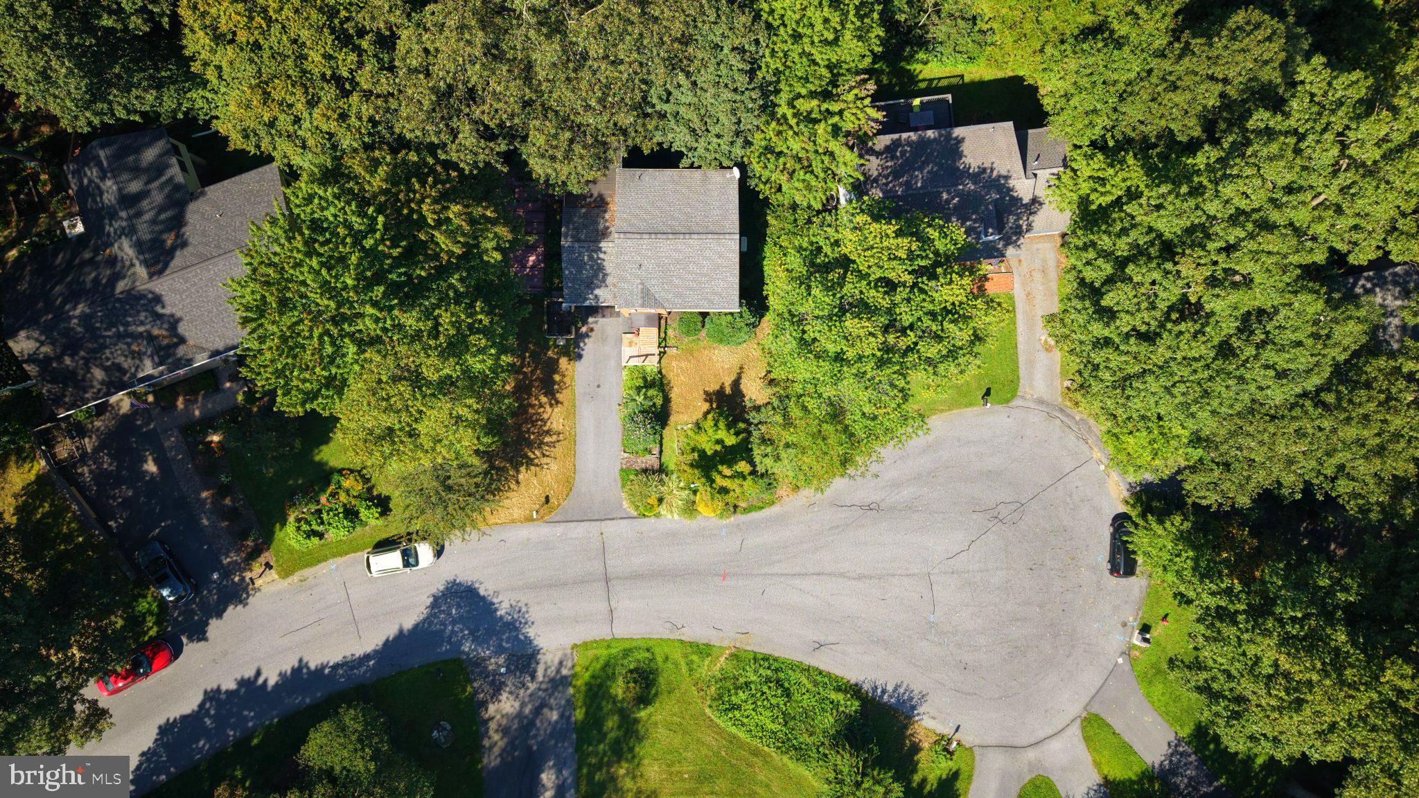 12 PICNIC WOODS CIRCLE