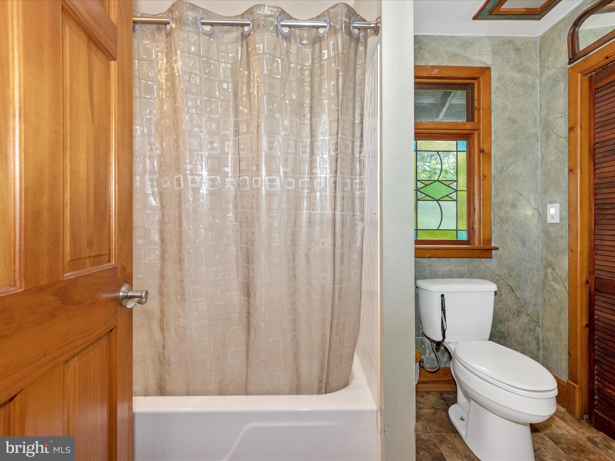 GLENWOOD FOREST - Residential