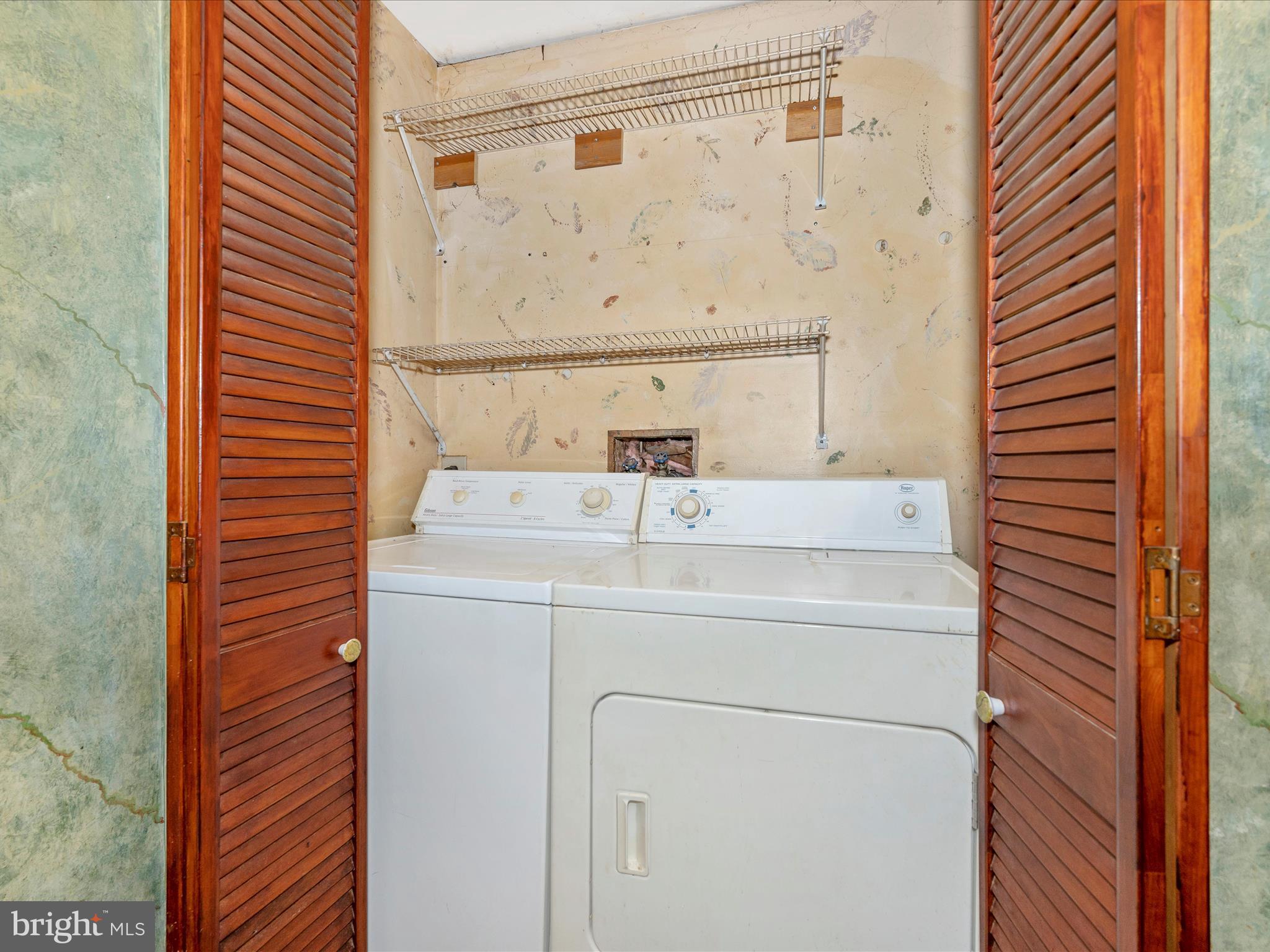 GLENWOOD FOREST - Residential