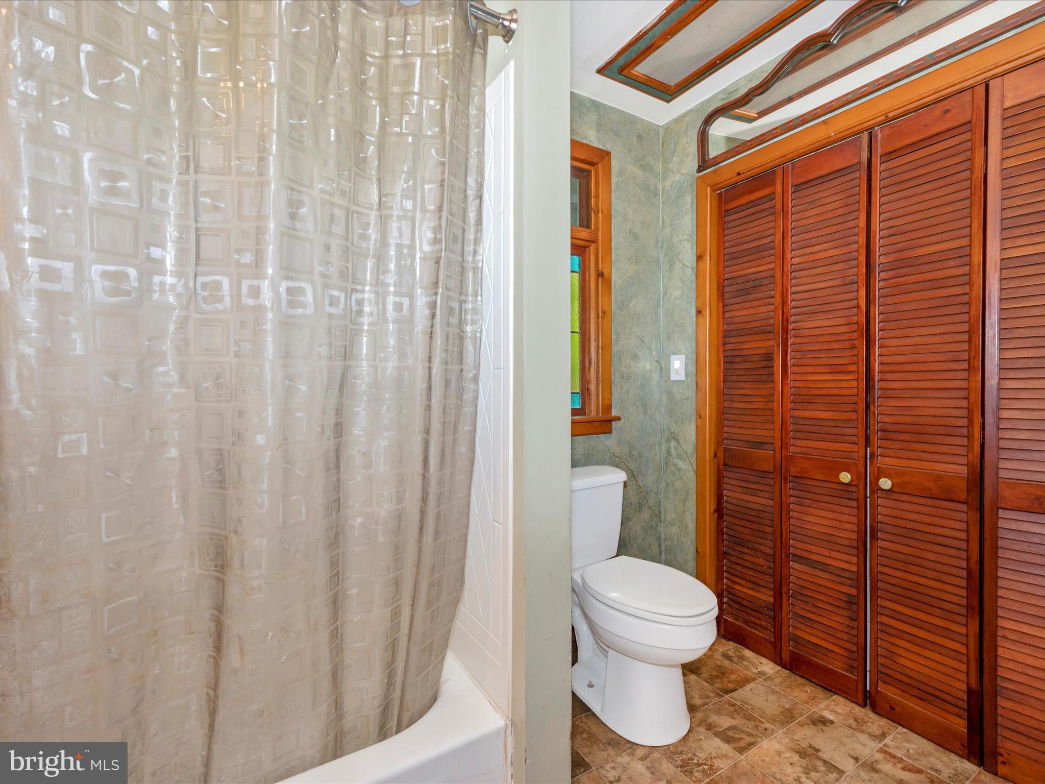 GLENWOOD FOREST - Residential