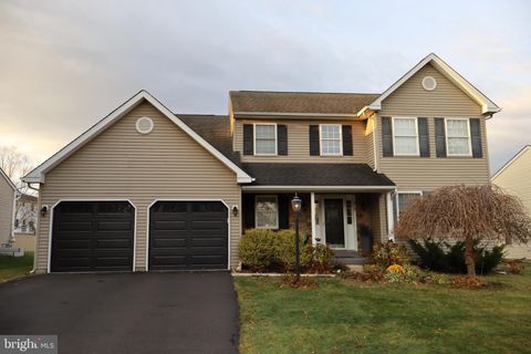 319 PENNINGTON WAY PERKASIE PA 18944