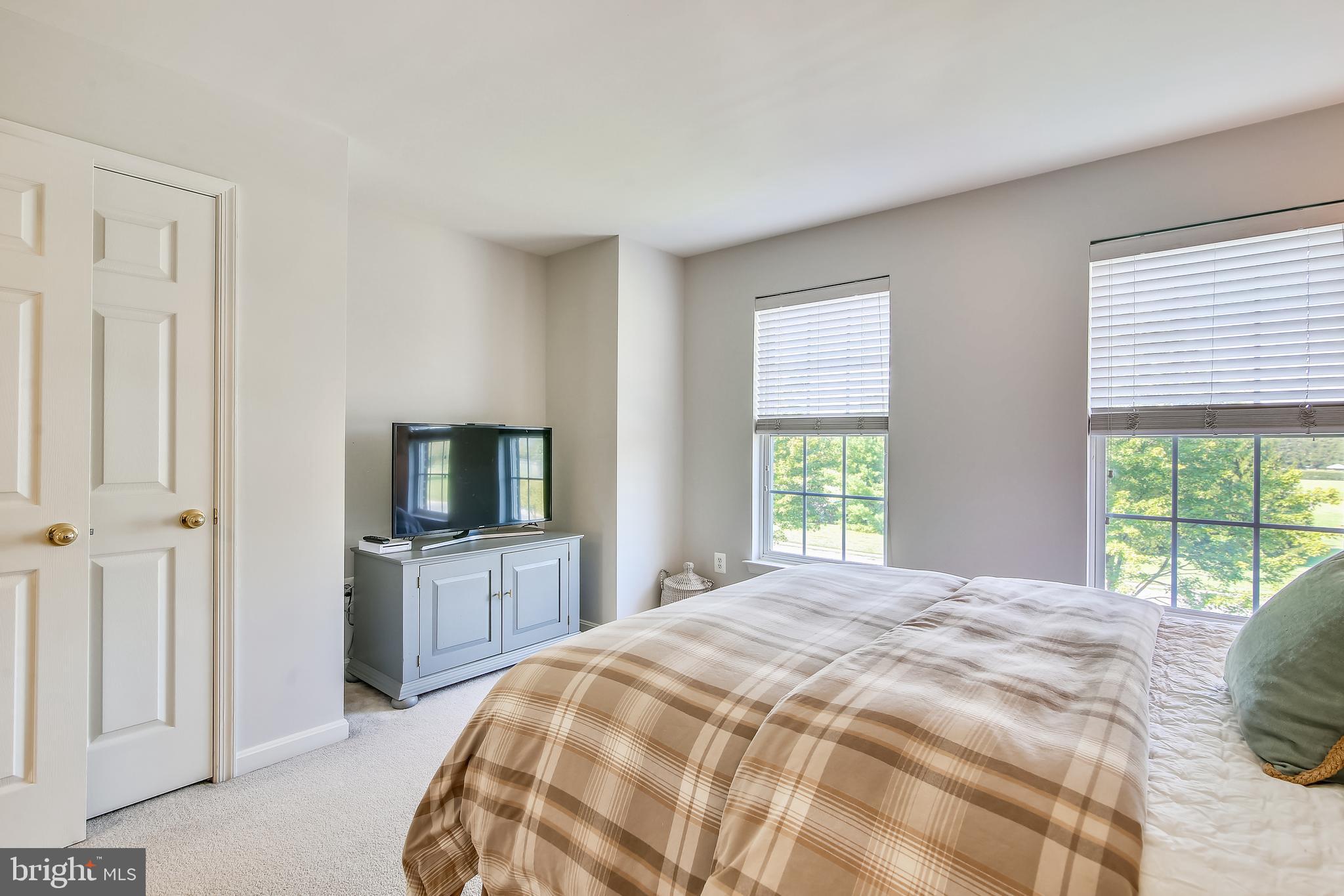 GREEN HILL MANOR - Residential