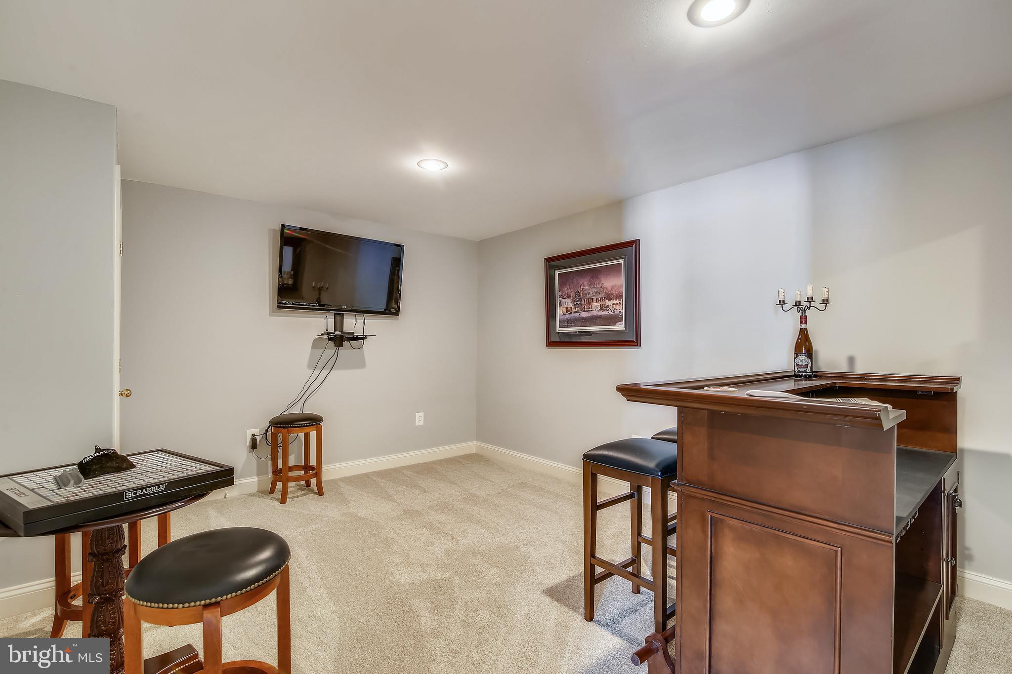 GREEN HILL MANOR - Residential