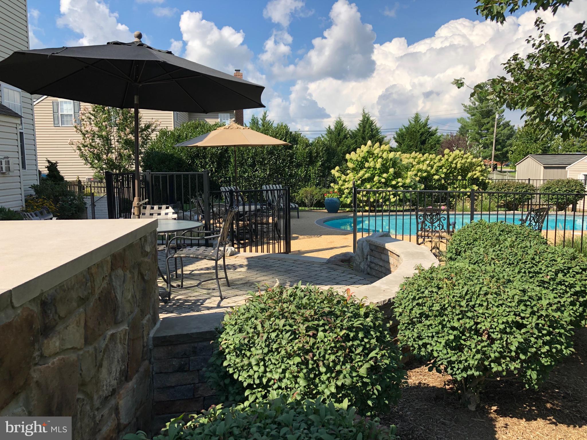 GREEN HILL MANOR - Residential