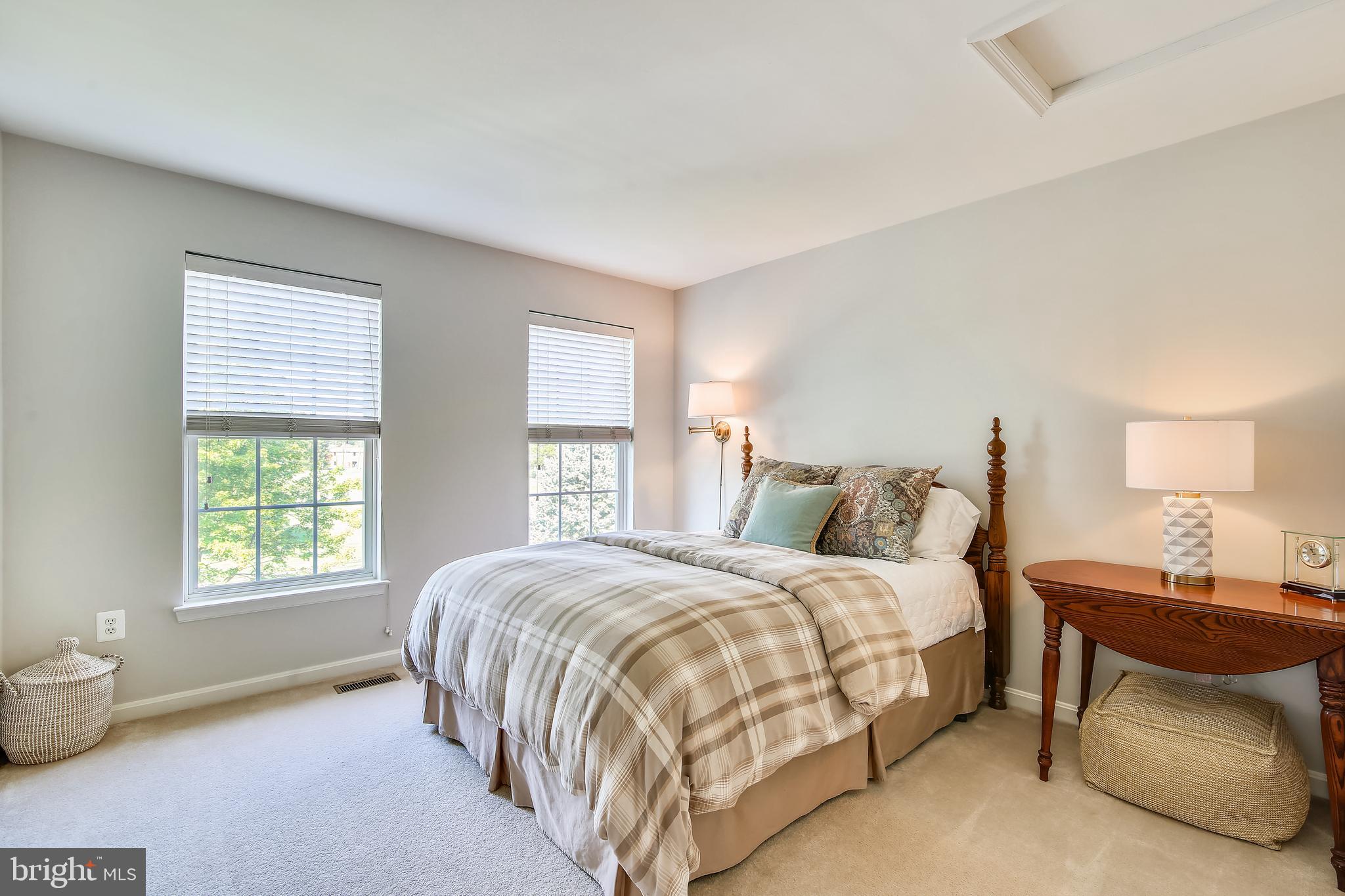 GREEN HILL MANOR - Residential